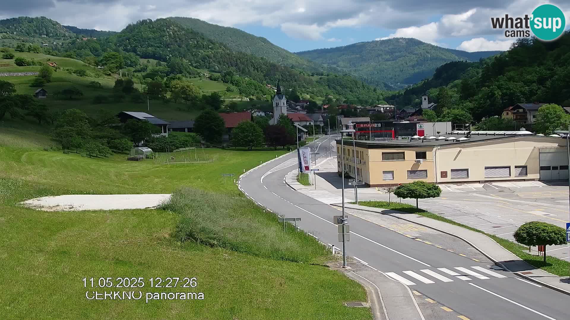 Webcam en direct – Entrée de la ville de Cerkno