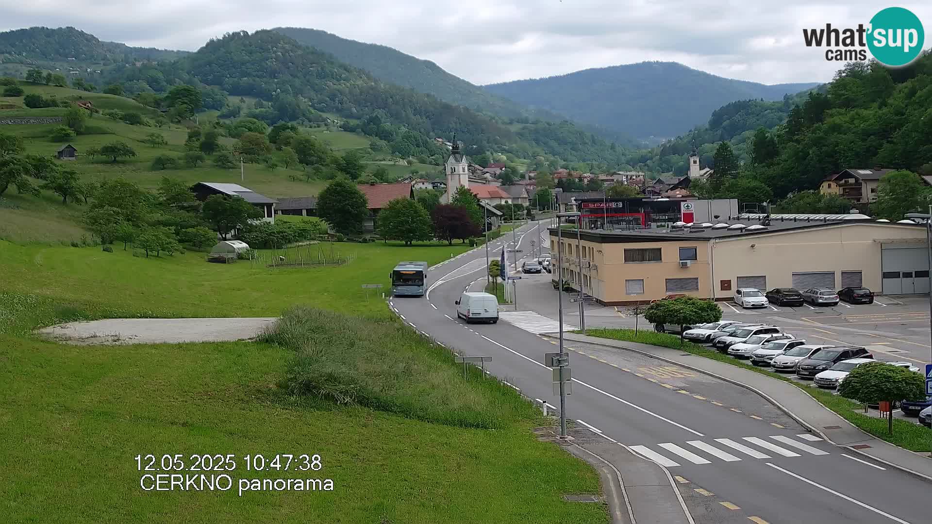 Webcam en direct – Entrée de la ville de Cerkno