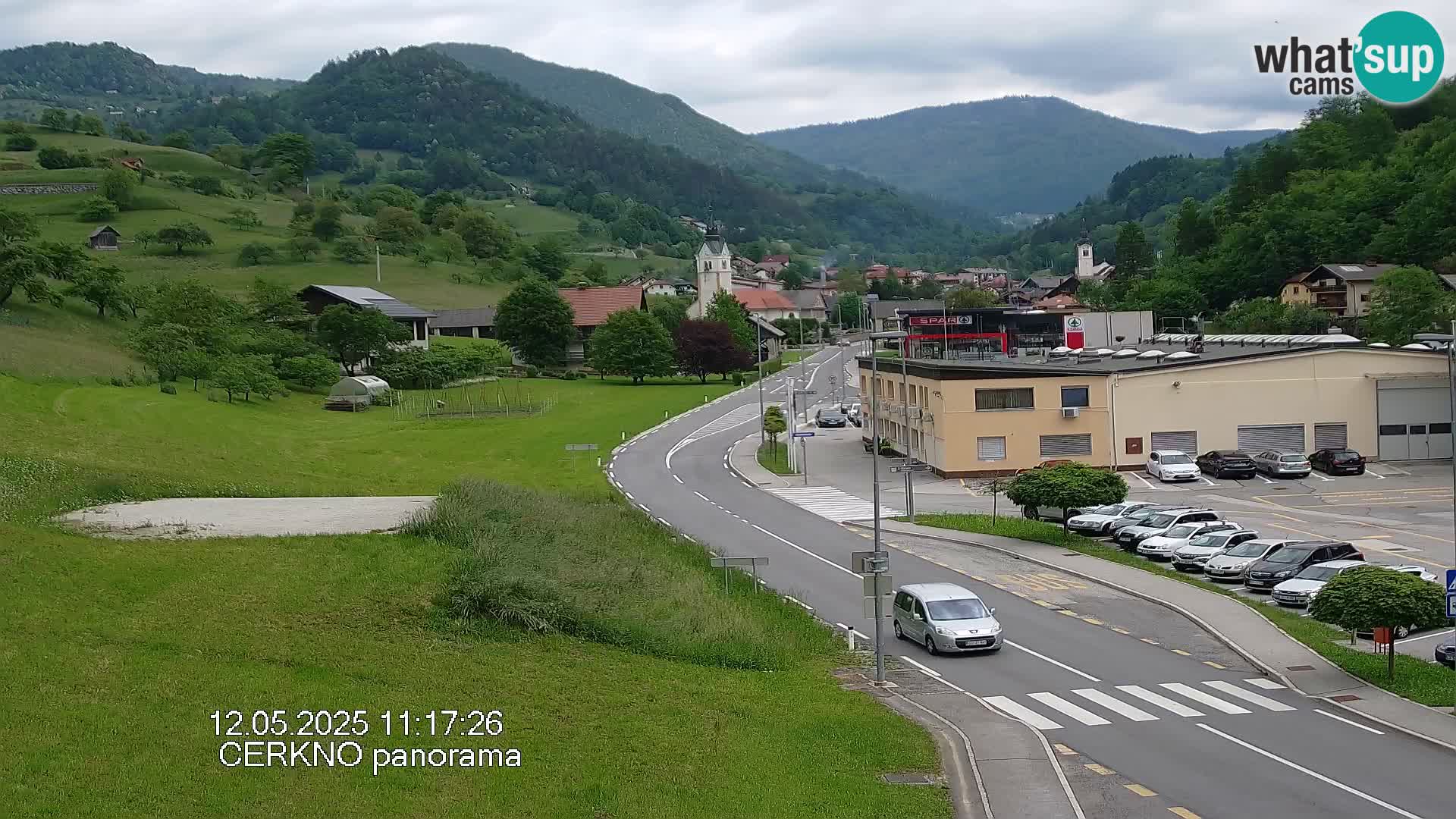 Webcam en direct – Entrée de la ville de Cerkno