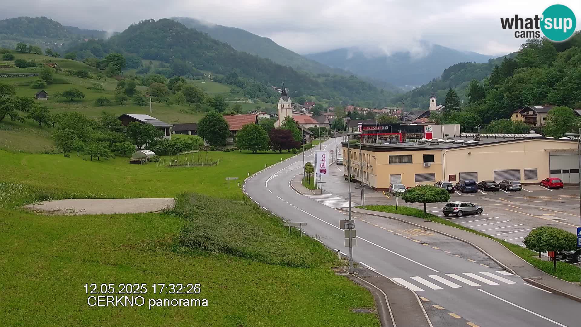 Cerkno entrada a la ciudad Webcam en vivo