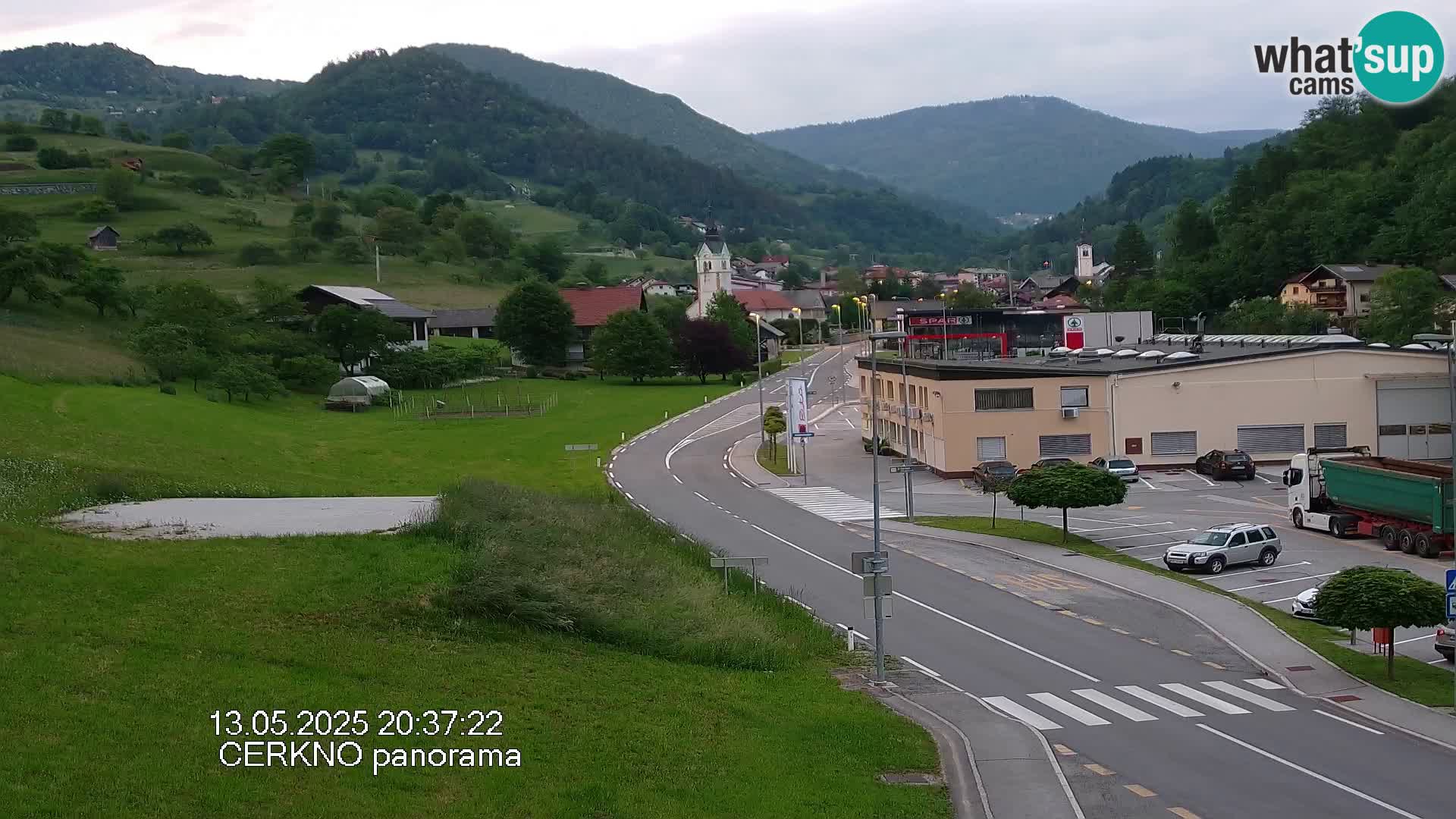 Cerkno entrada a la ciudad Webcam en vivo