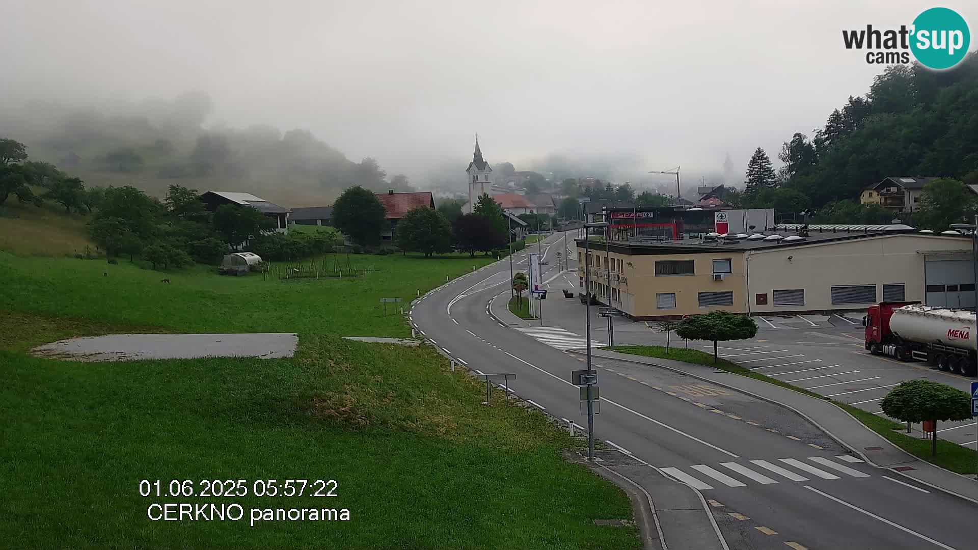 Webcam en direct – Entrée de la ville de Cerkno