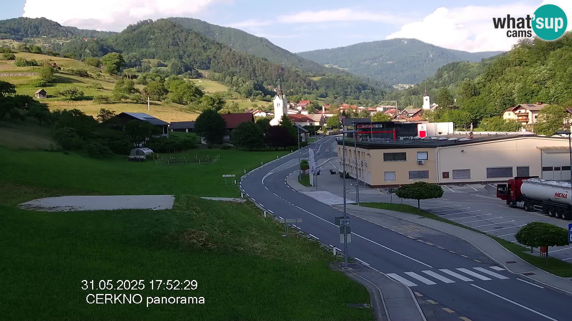 Cerkno entrada a la ciudad Webcam en vivo