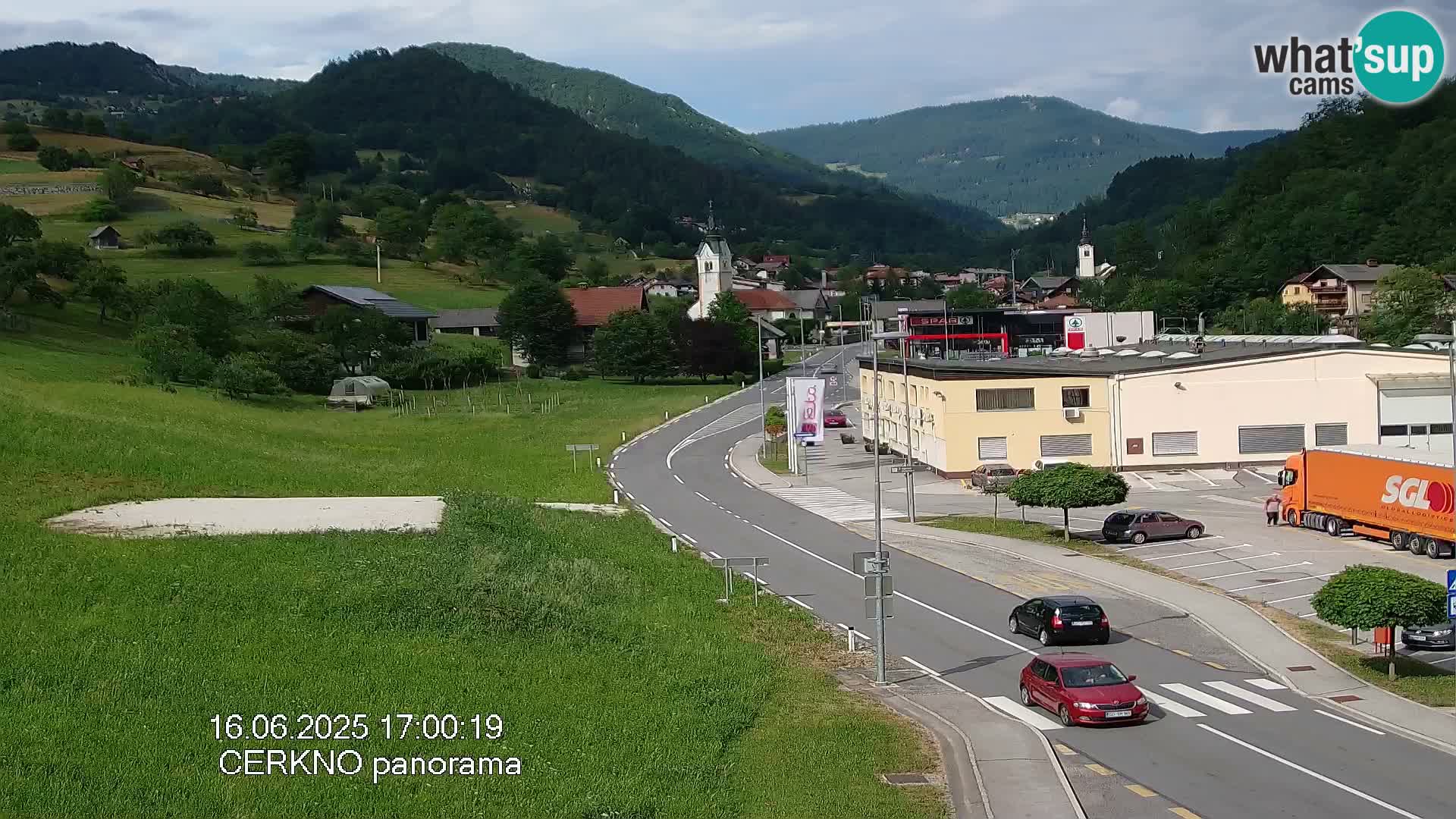 Webcam en direct – Entrée de la ville de Cerkno
