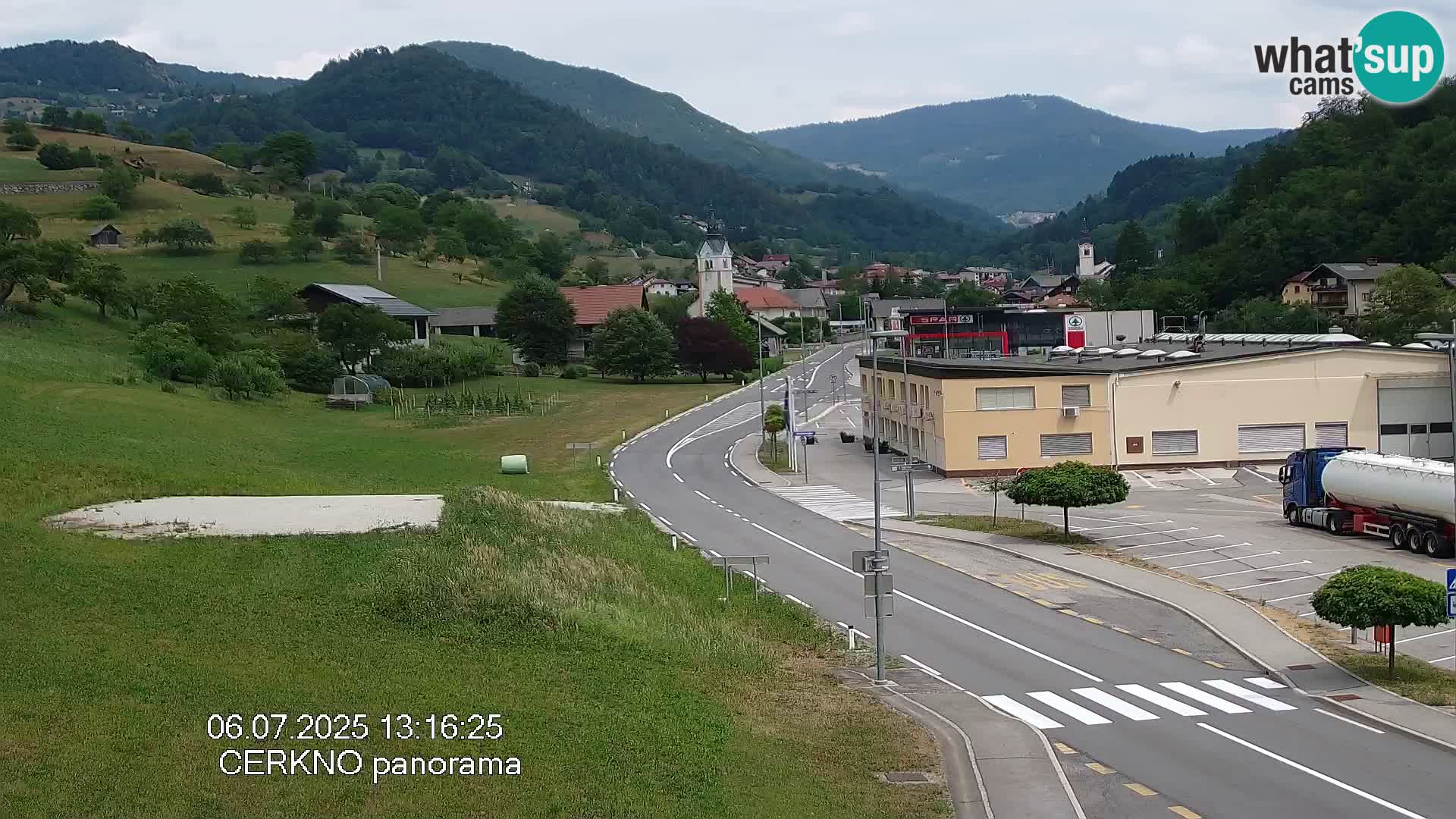 Cerkno entrada a la ciudad Webcam en vivo