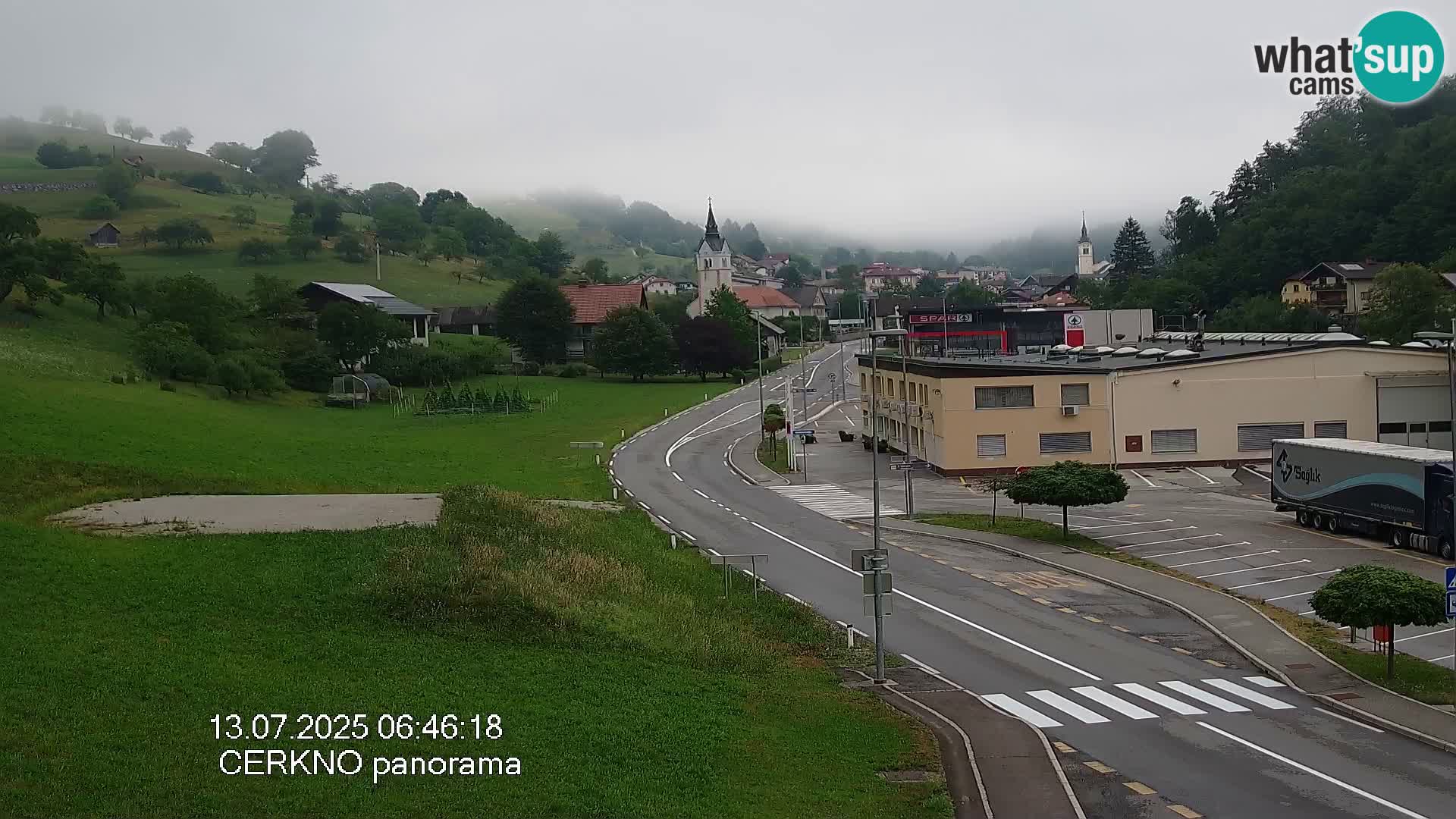 Webcam en direct – Entrée de la ville de Cerkno