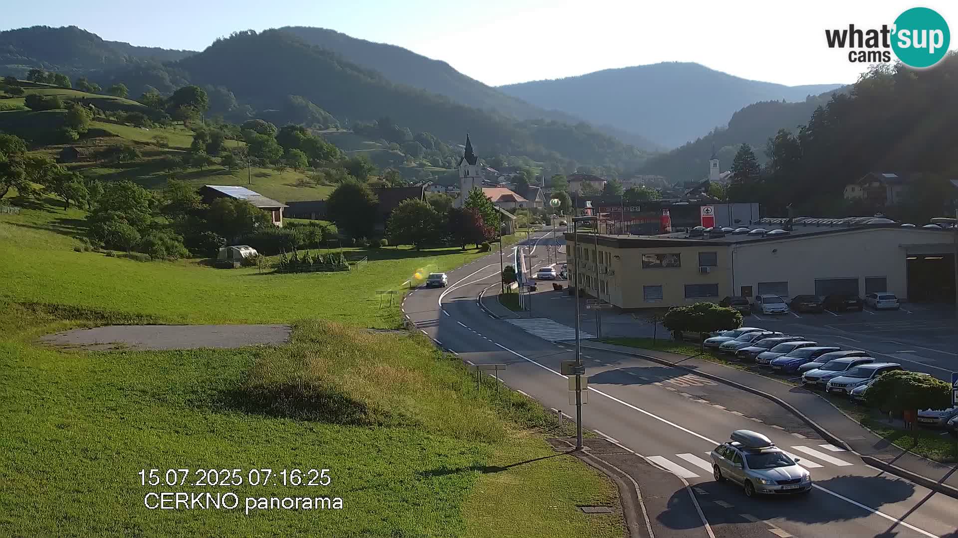Webcam en direct – Entrée de la ville de Cerkno