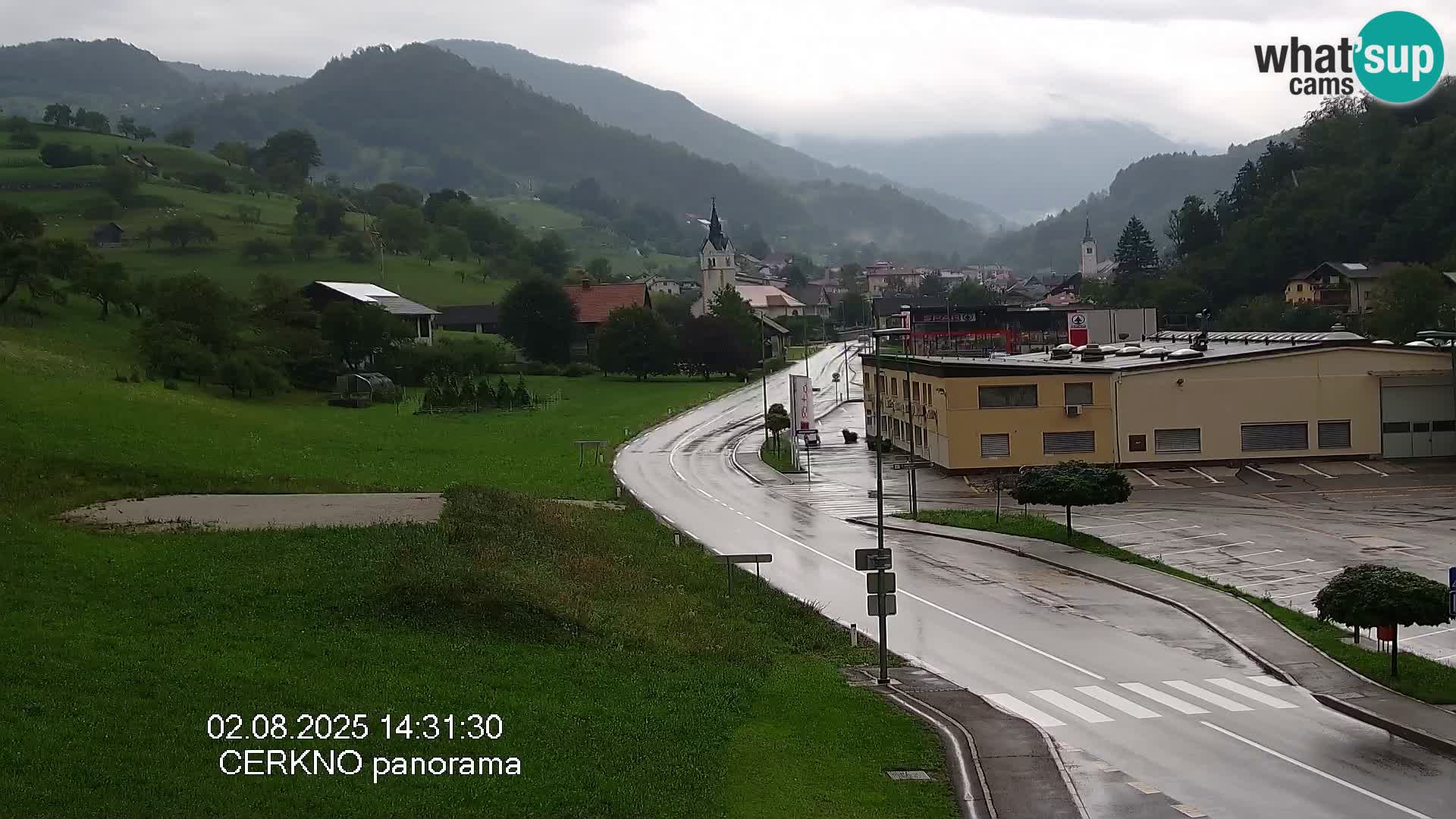 Webcam en direct – Entrée de la ville de Cerkno