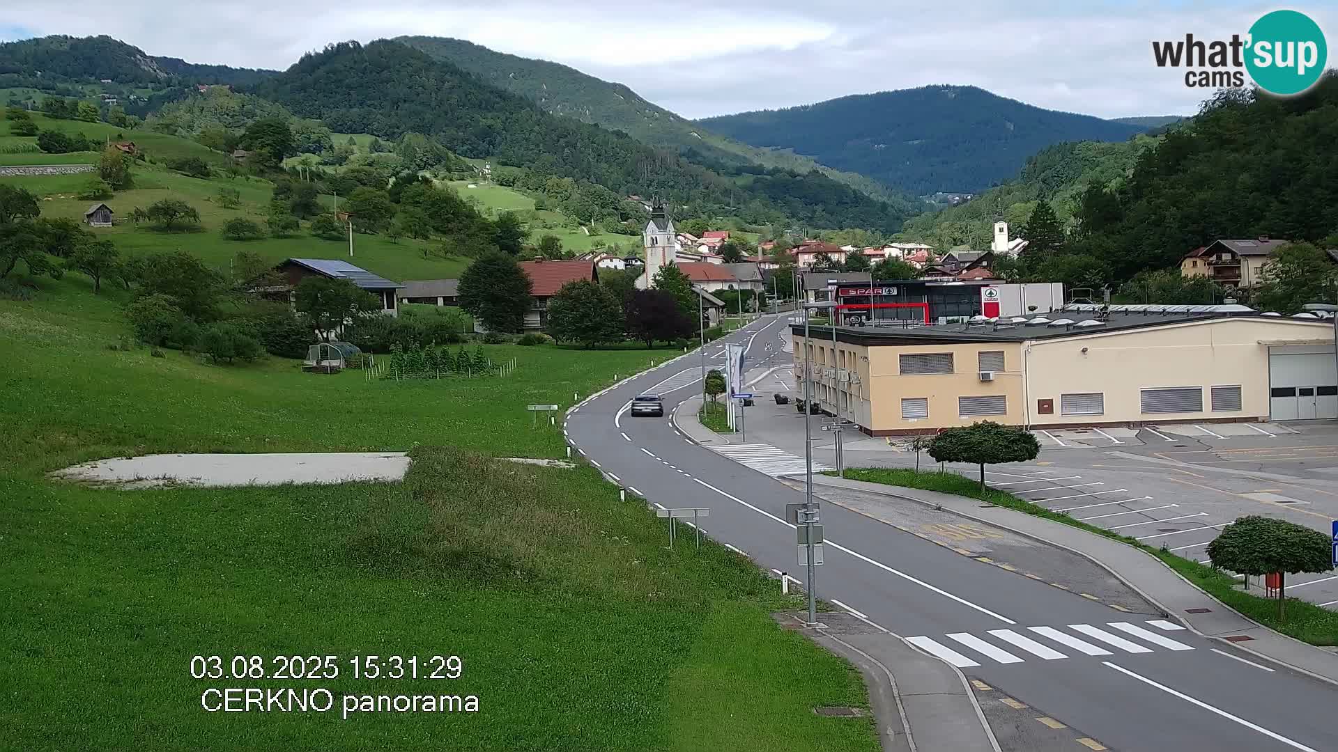 Webcam en direct – Entrée de la ville de Cerkno