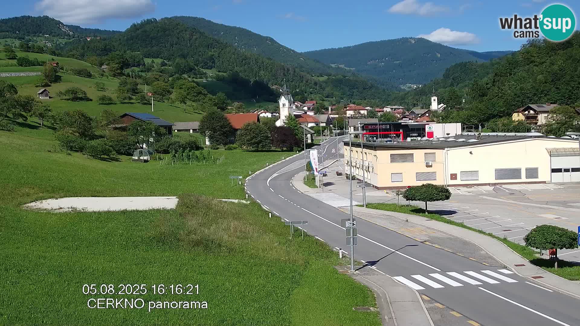 Webcam en direct – Entrée de la ville de Cerkno