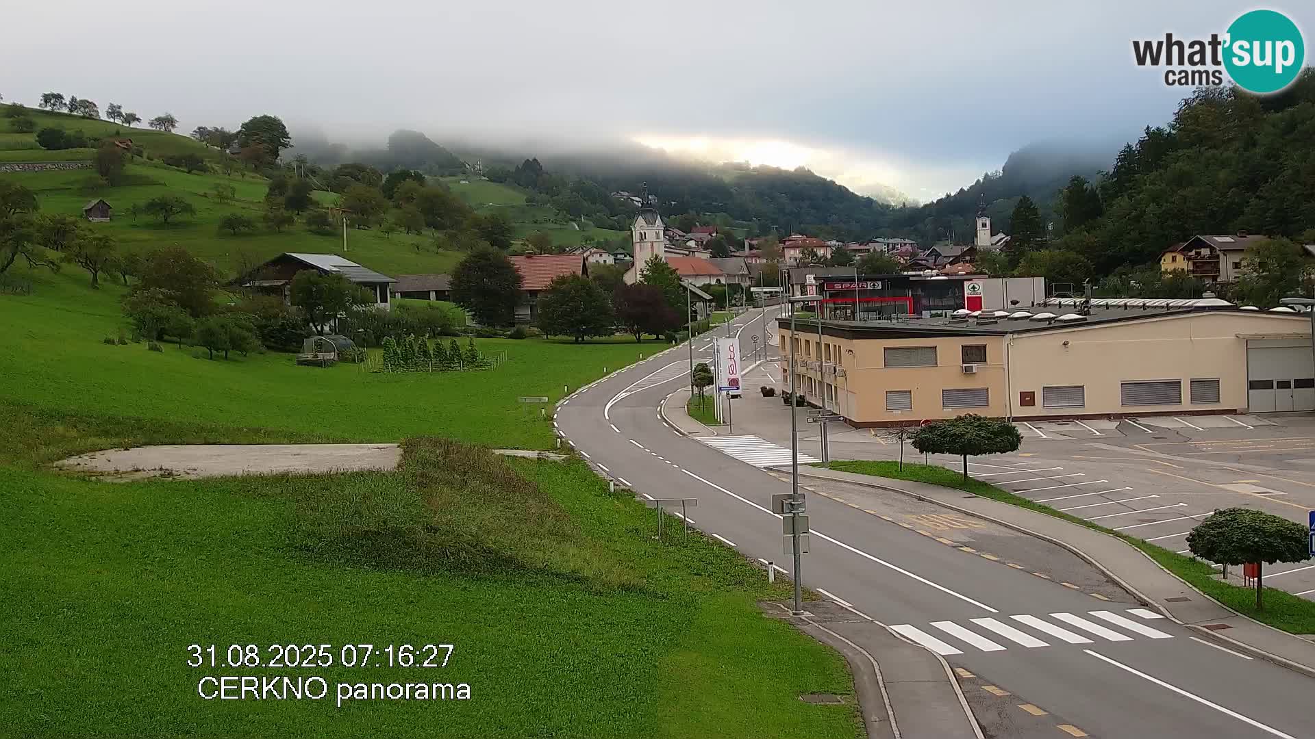 Webcam en direct – Entrée de la ville de Cerkno