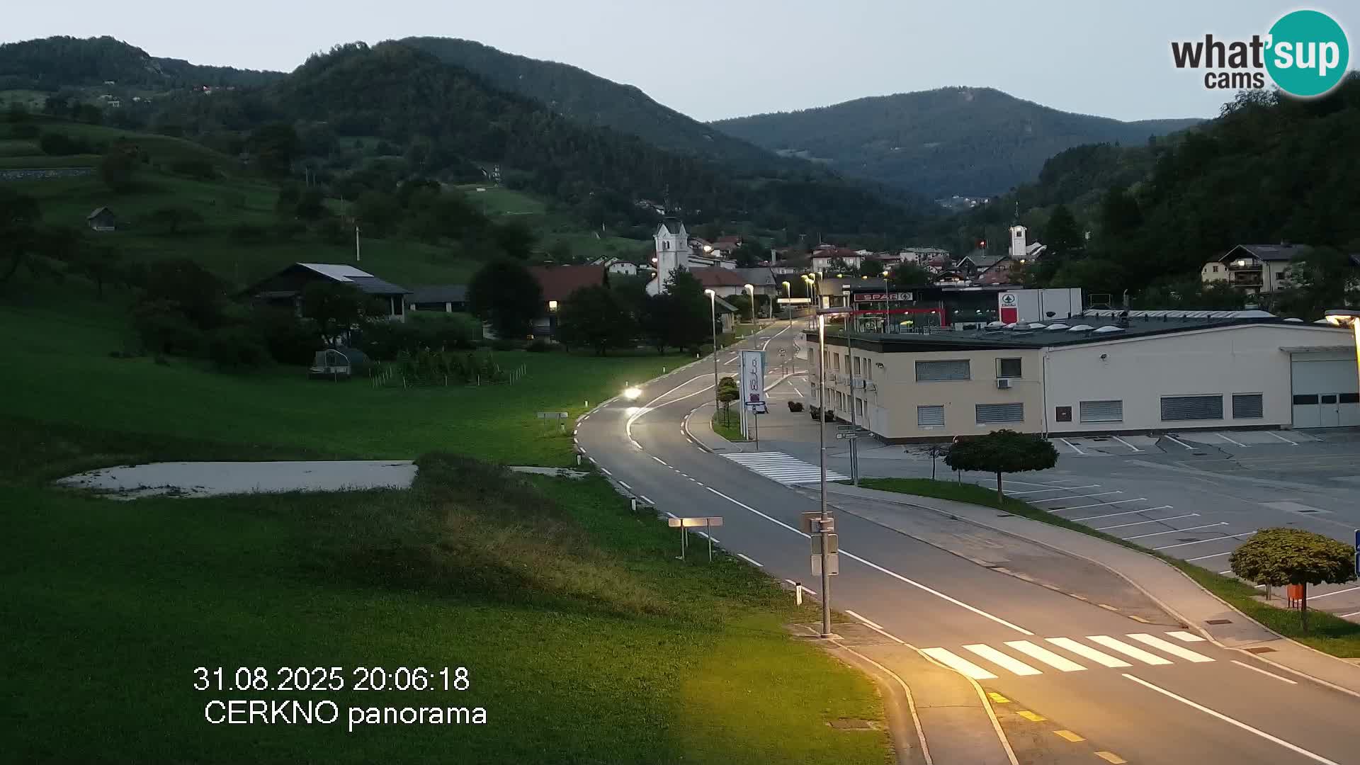 Webcam en direct – Entrée de la ville de Cerkno