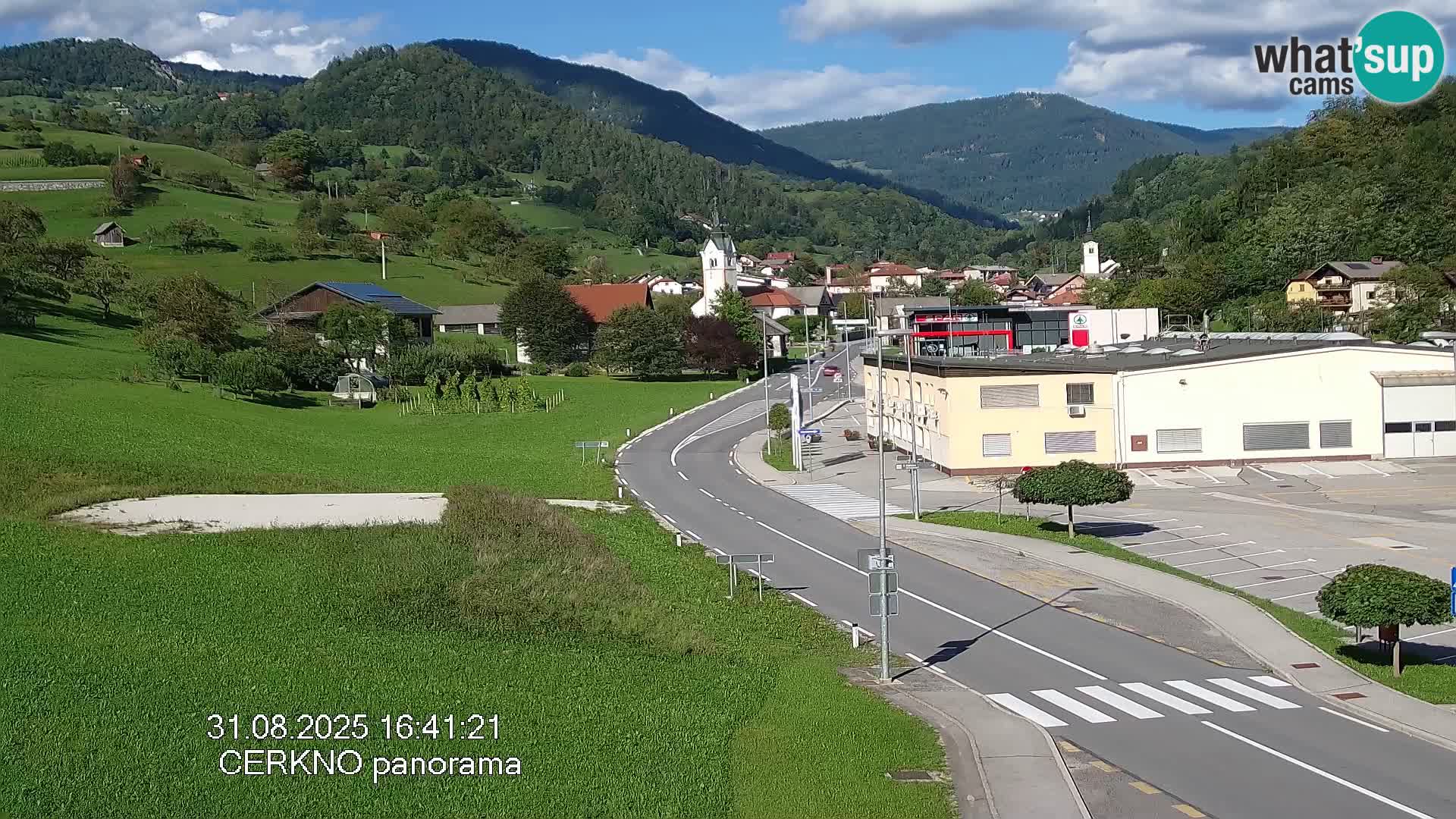 Webcam en direct – Entrée de la ville de Cerkno