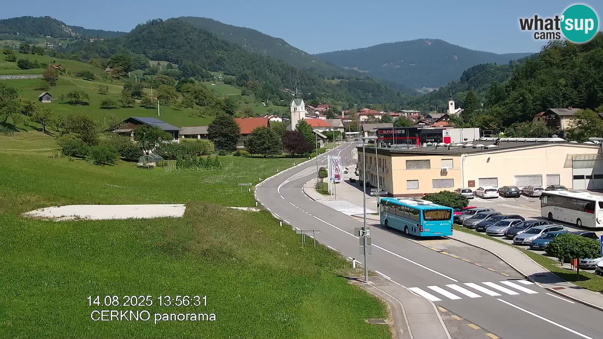 Webcam en direct – Entrée de la ville de Cerkno