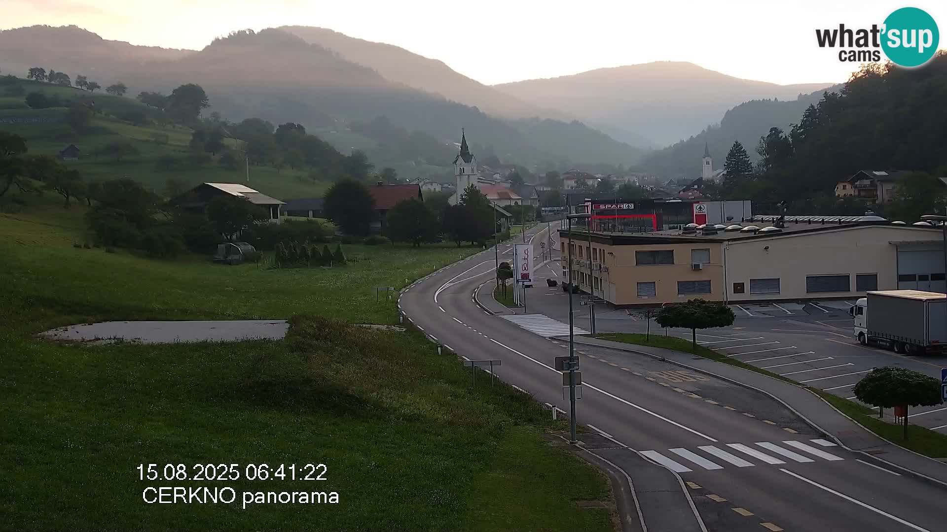 Cerkno entrada a la ciudad Webcam en vivo