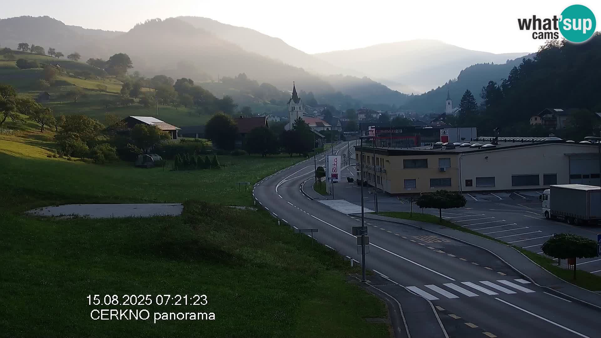 Cerkno entrada a la ciudad Webcam en vivo