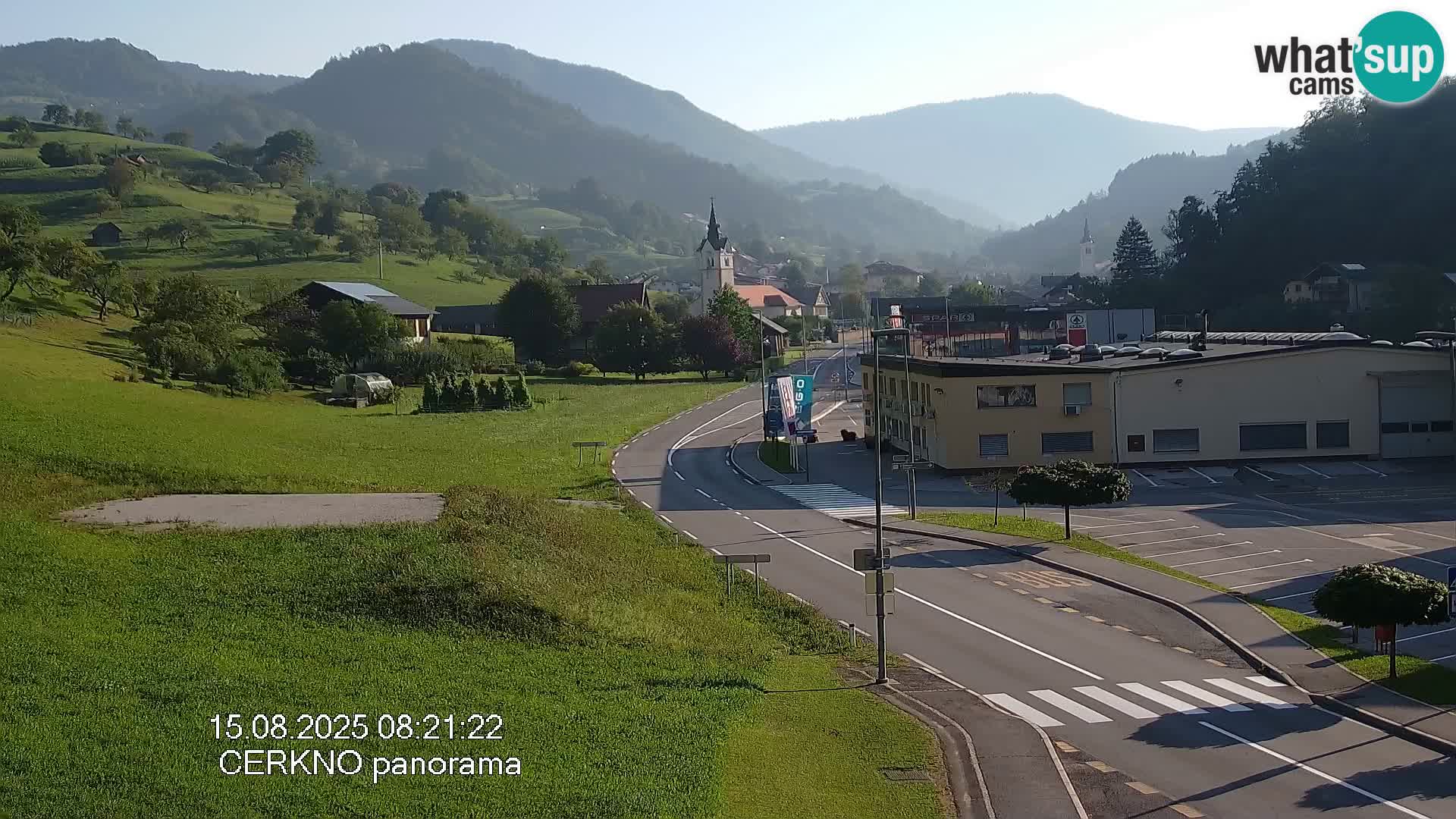 Webcam en direct – Entrée de la ville de Cerkno