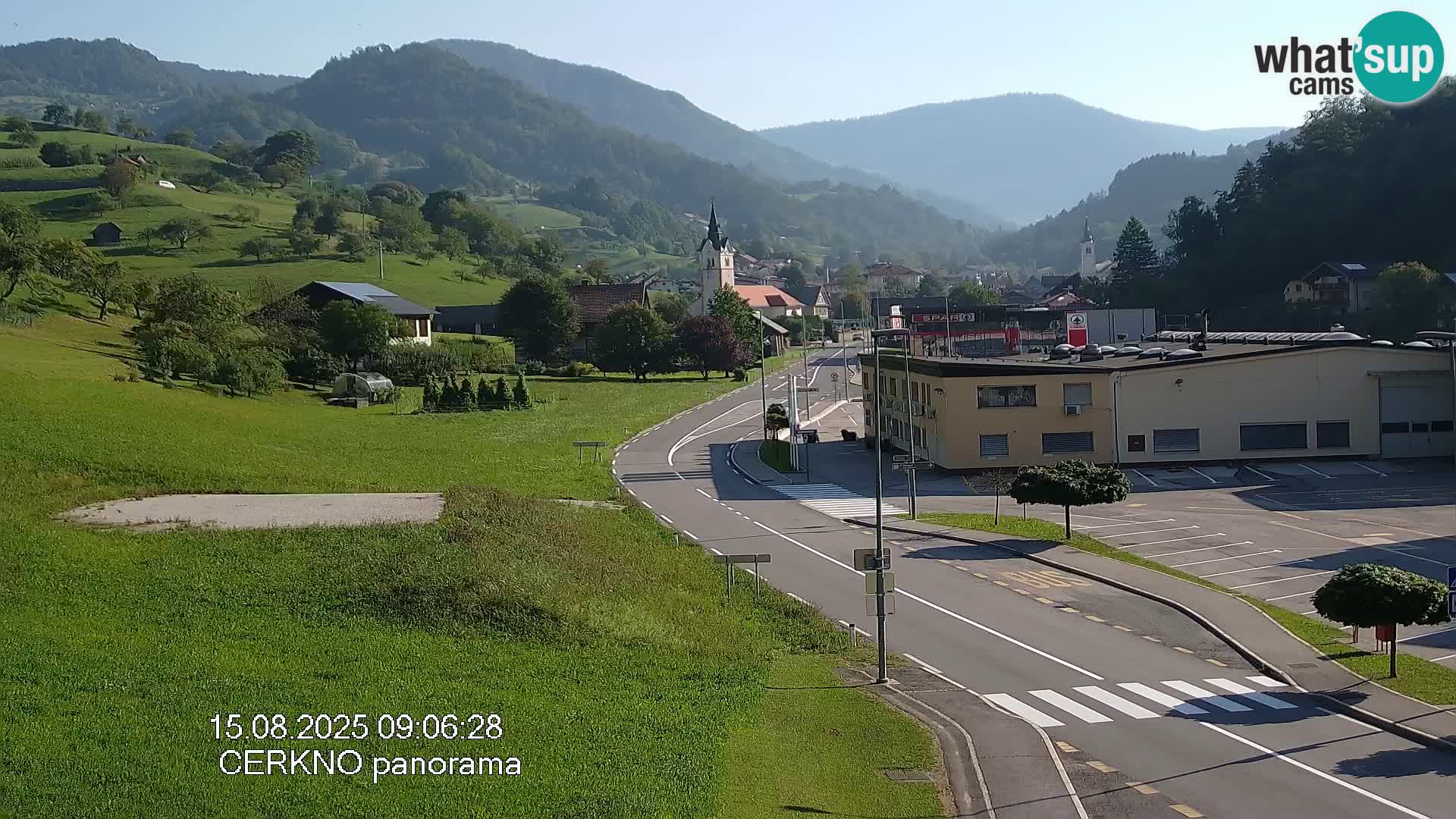 Webcam en direct – Entrée de la ville de Cerkno