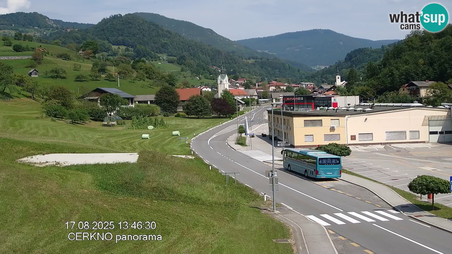 Webcam en direct – Entrée de la ville de Cerkno