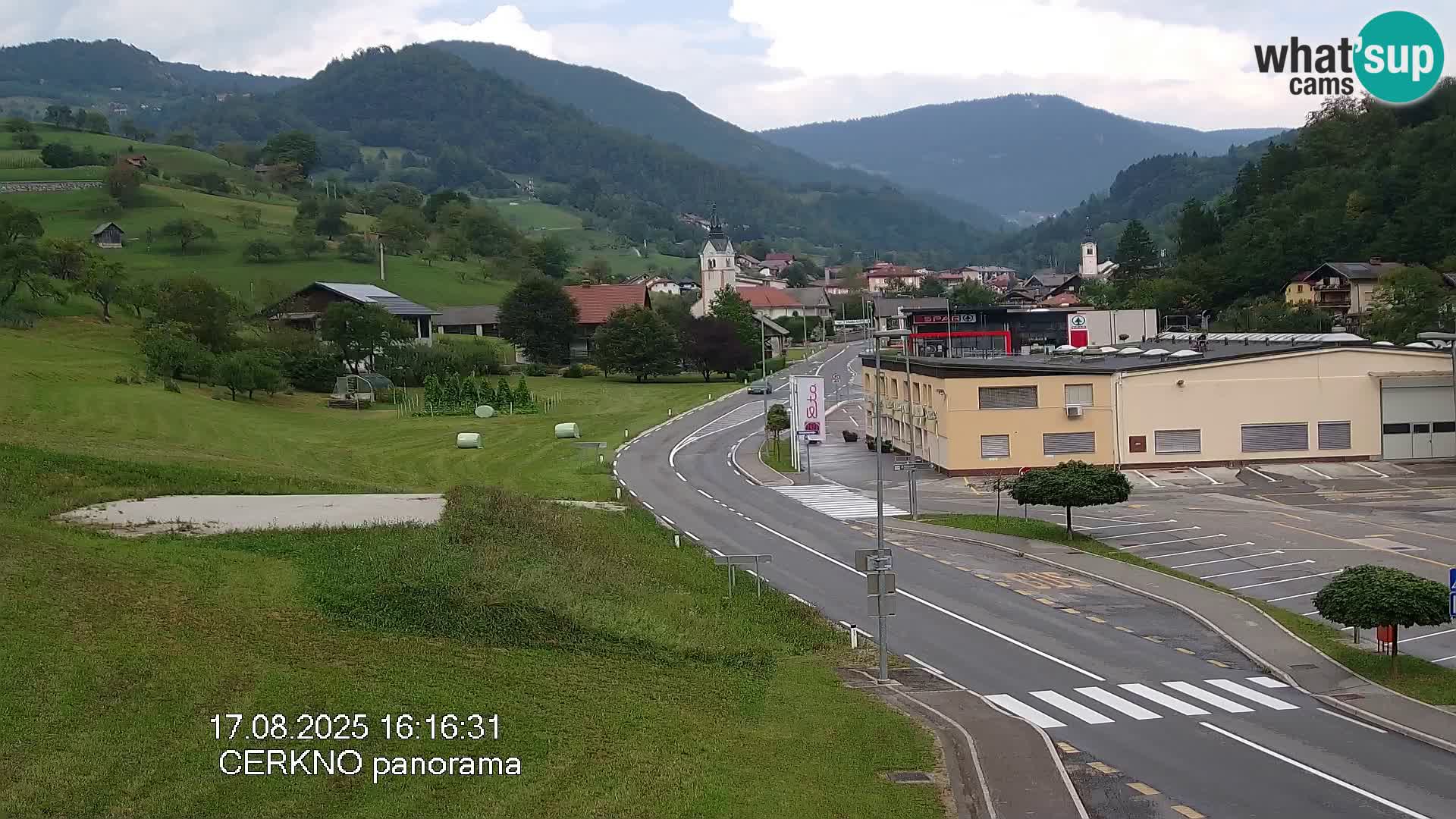 Cerkno entrada a la ciudad Webcam en vivo