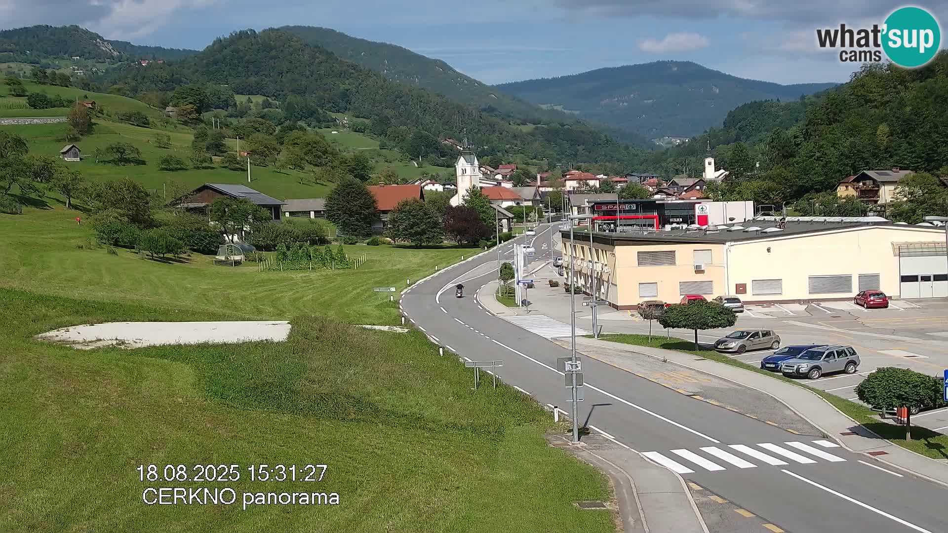 Webcam en direct – Entrée de la ville de Cerkno