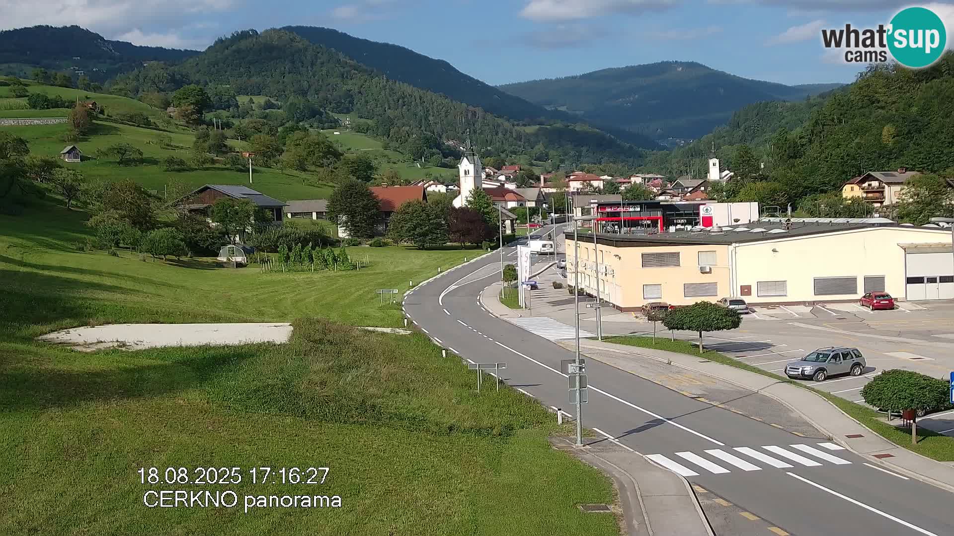 Webcam en direct – Entrée de la ville de Cerkno