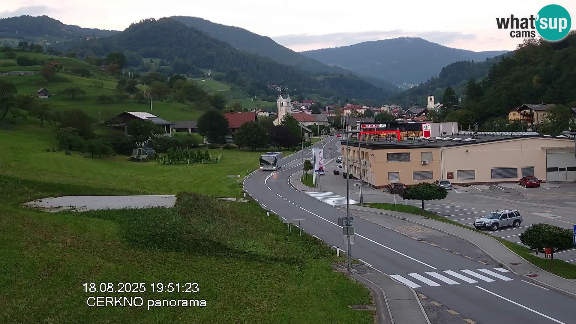 Cerkno entrada a la ciudad Webcam en vivo