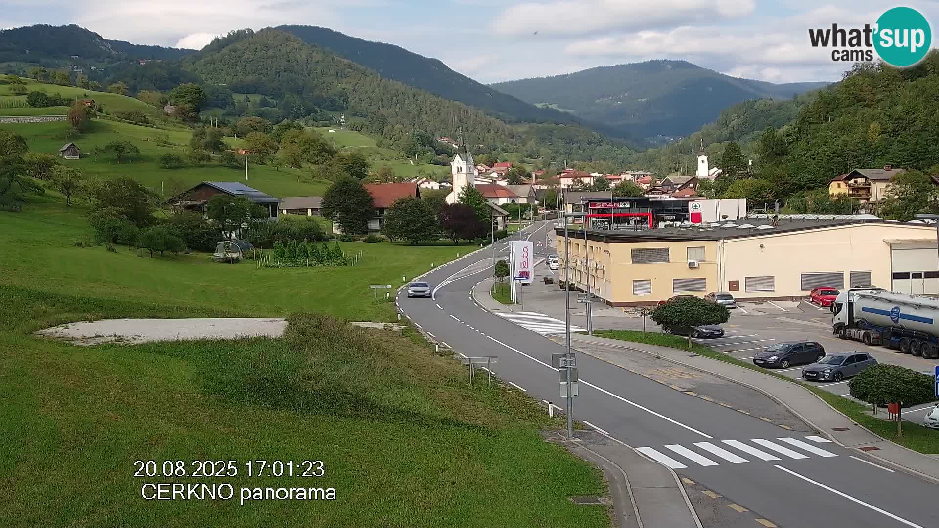 Cerkno entrada a la ciudad Webcam en vivo