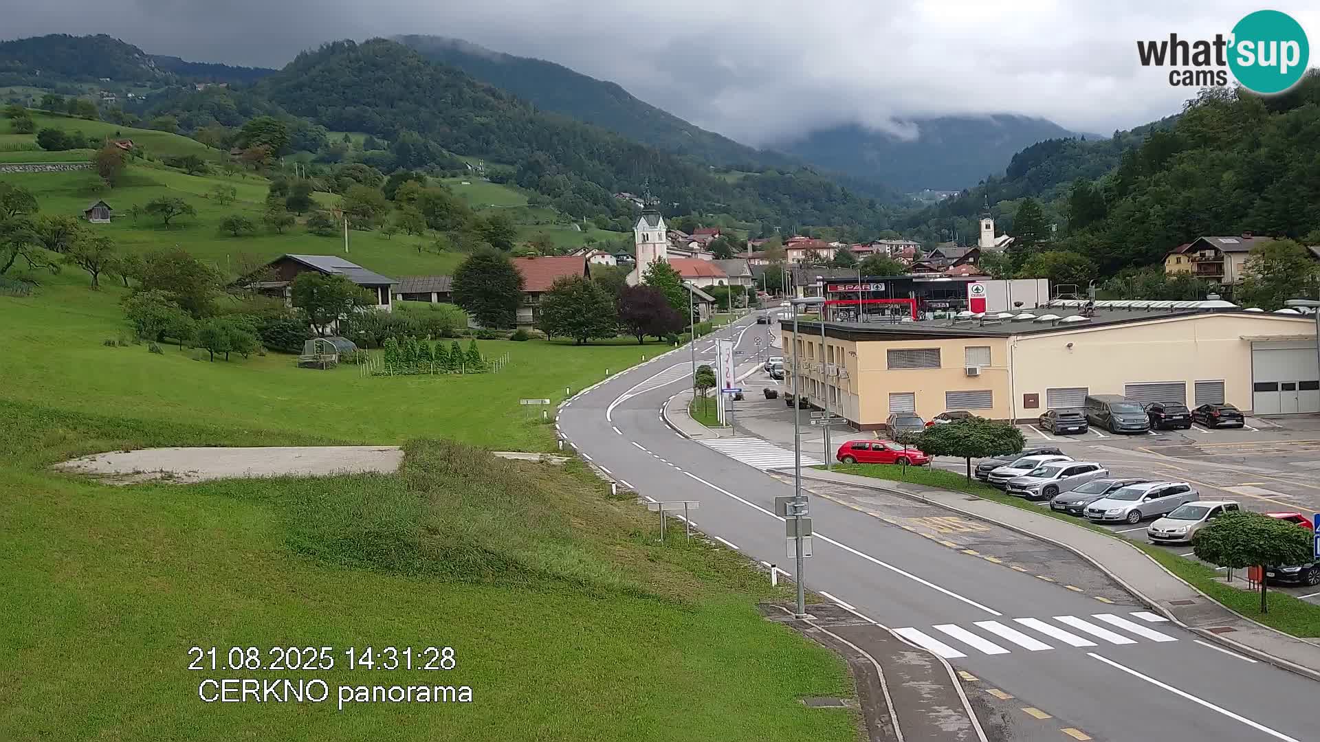 Webcam en direct – Entrée de la ville de Cerkno
