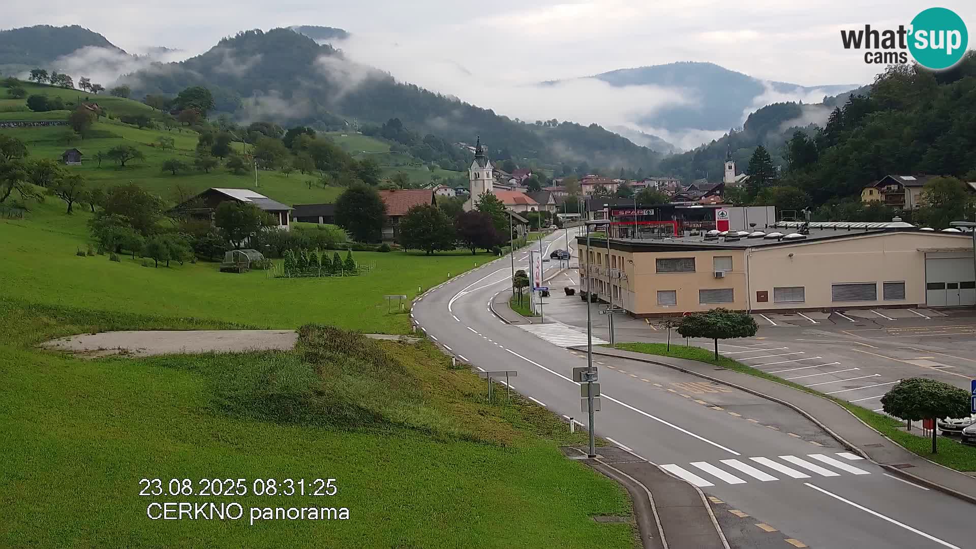 Webcam en direct – Entrée de la ville de Cerkno