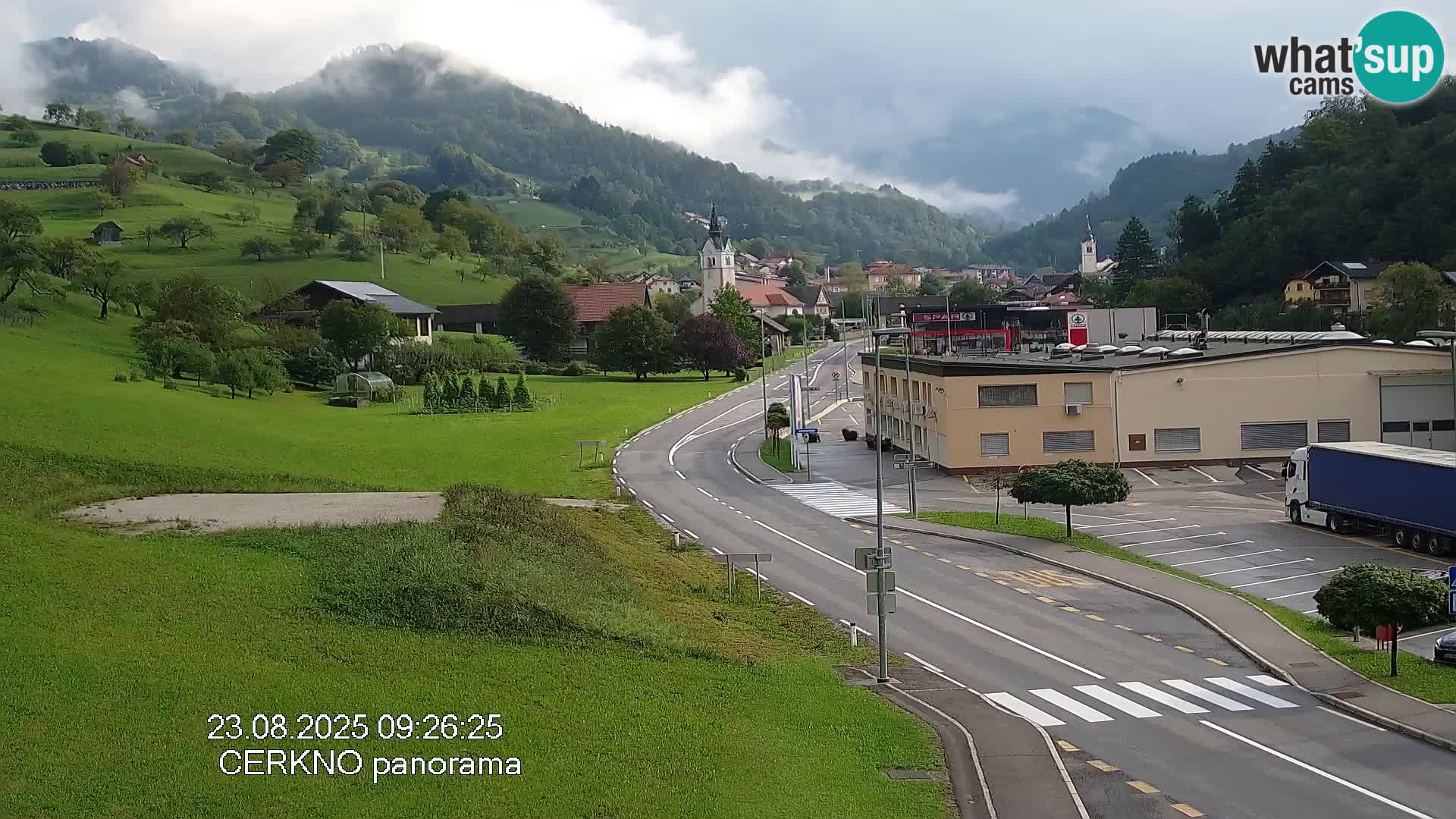 Cerkno entrada a la ciudad Webcam en vivo