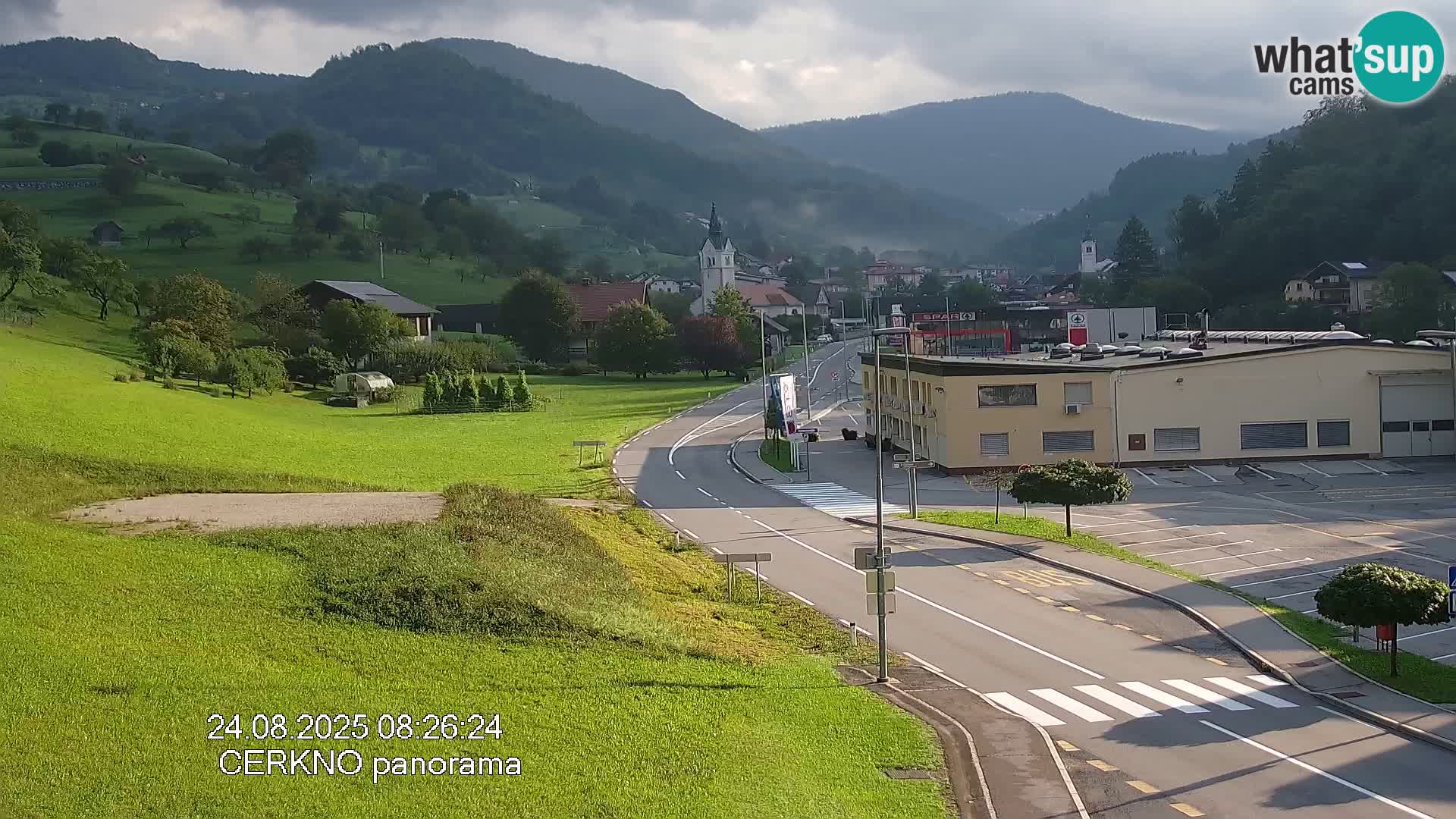 Webcam en direct – Entrée de la ville de Cerkno