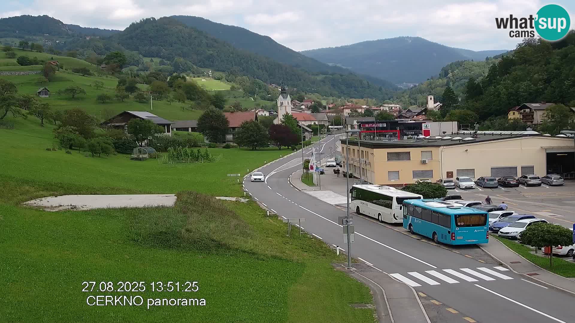 Cerkno entrada a la ciudad Webcam en vivo
