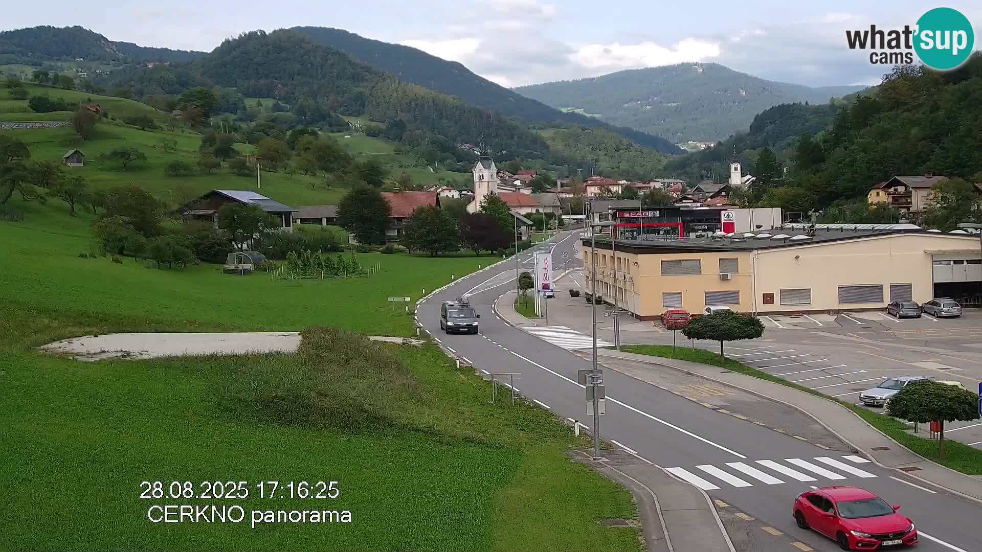 Webcam en direct – Entrée de la ville de Cerkno
