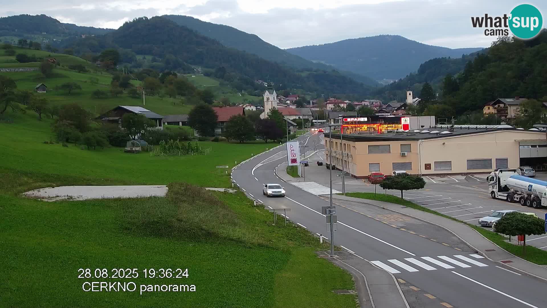 Webcam en direct – Entrée de la ville de Cerkno