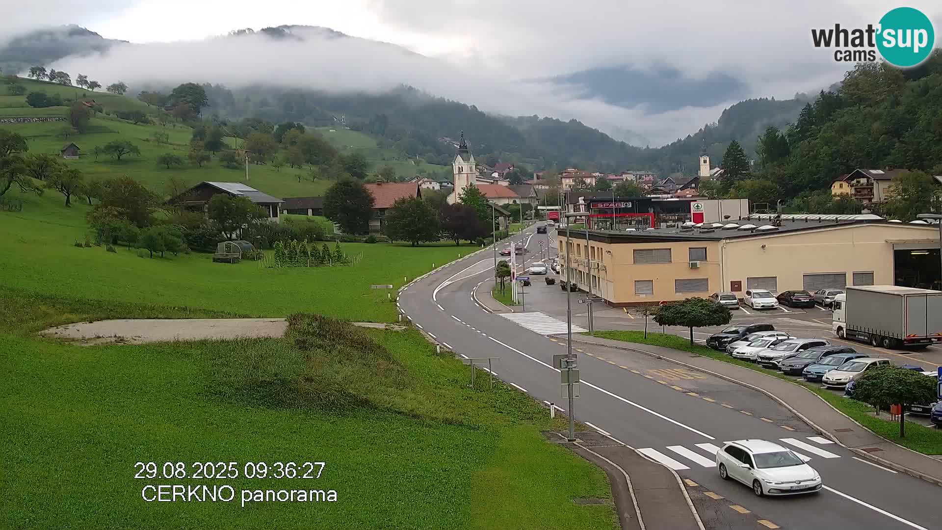 Webcam en direct – Entrée de la ville de Cerkno