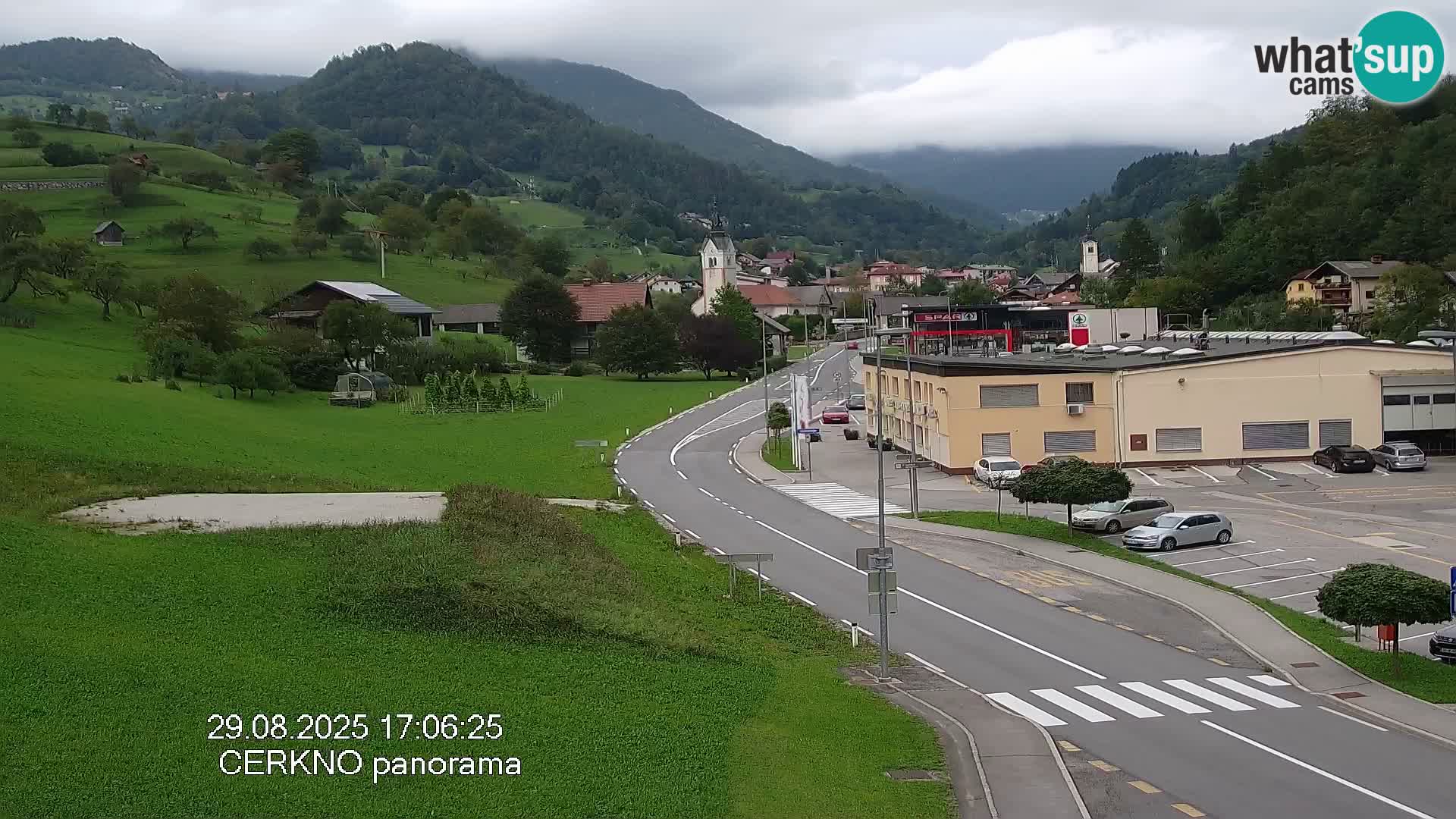 Webcam en direct – Entrée de la ville de Cerkno