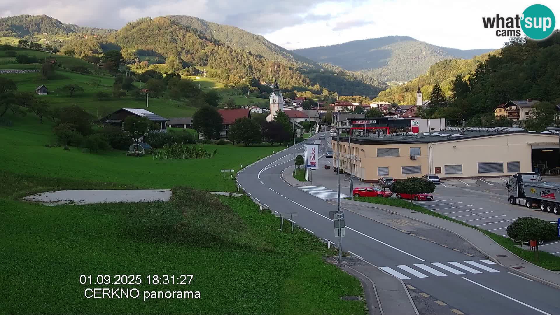Cerkno entrada a la ciudad Webcam en vivo