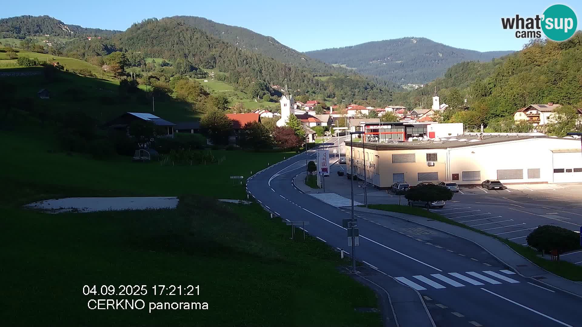 Webcam en direct – Entrée de la ville de Cerkno