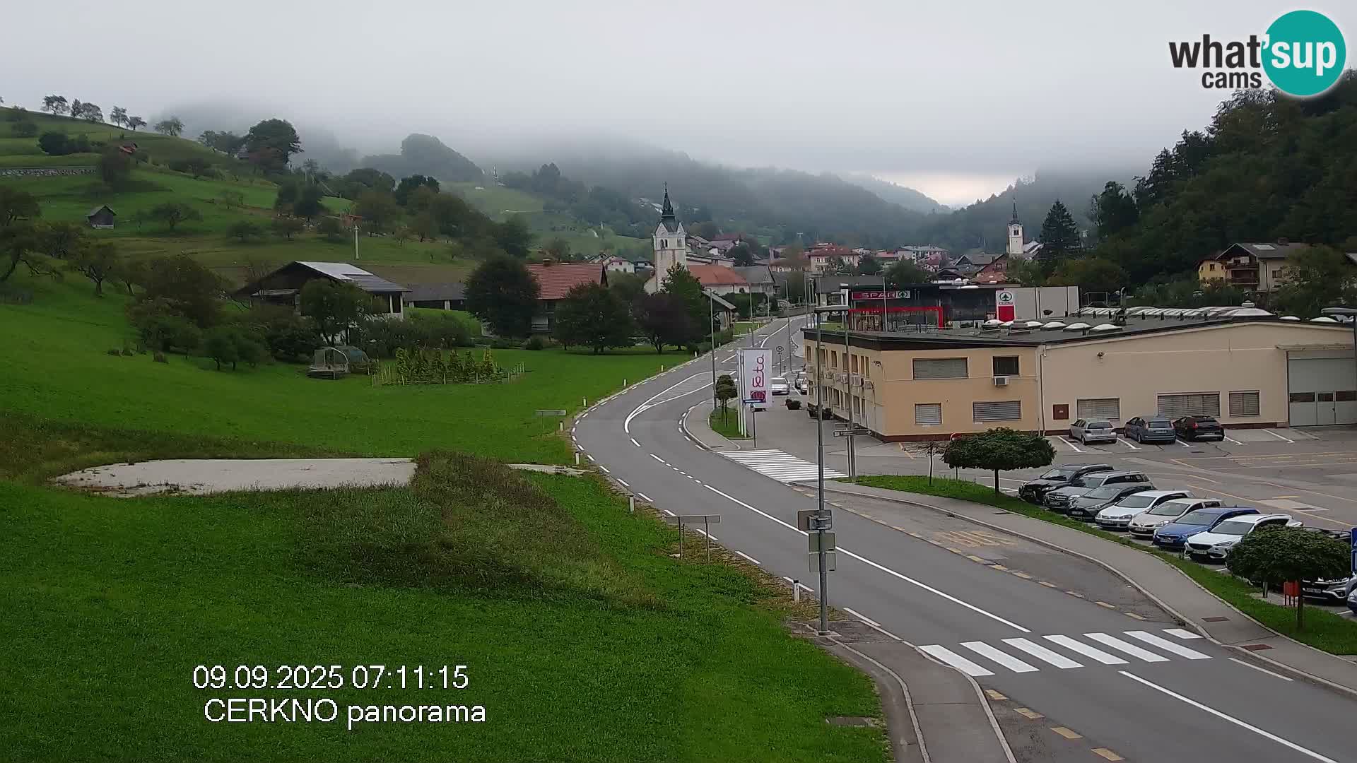 Webcam en direct – Entrée de la ville de Cerkno