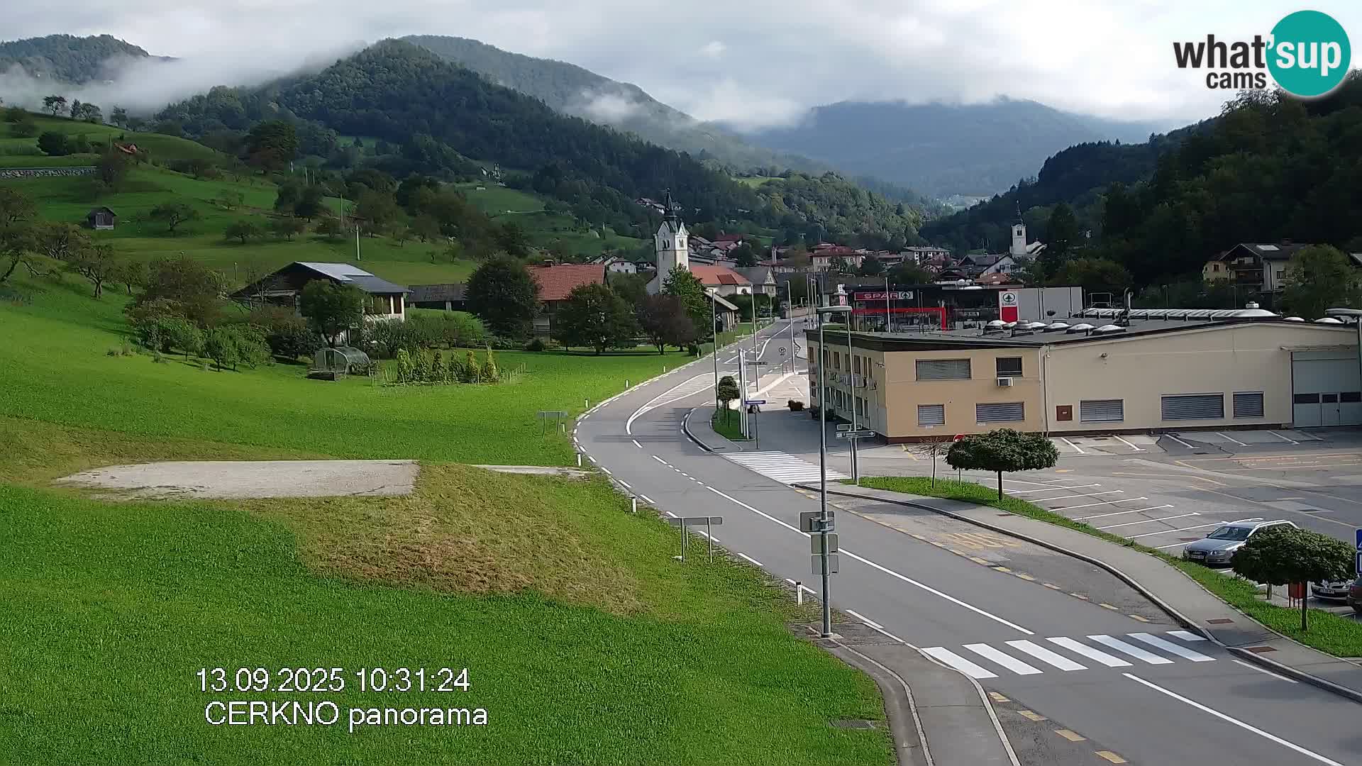 Webcam en direct – Entrée de la ville de Cerkno