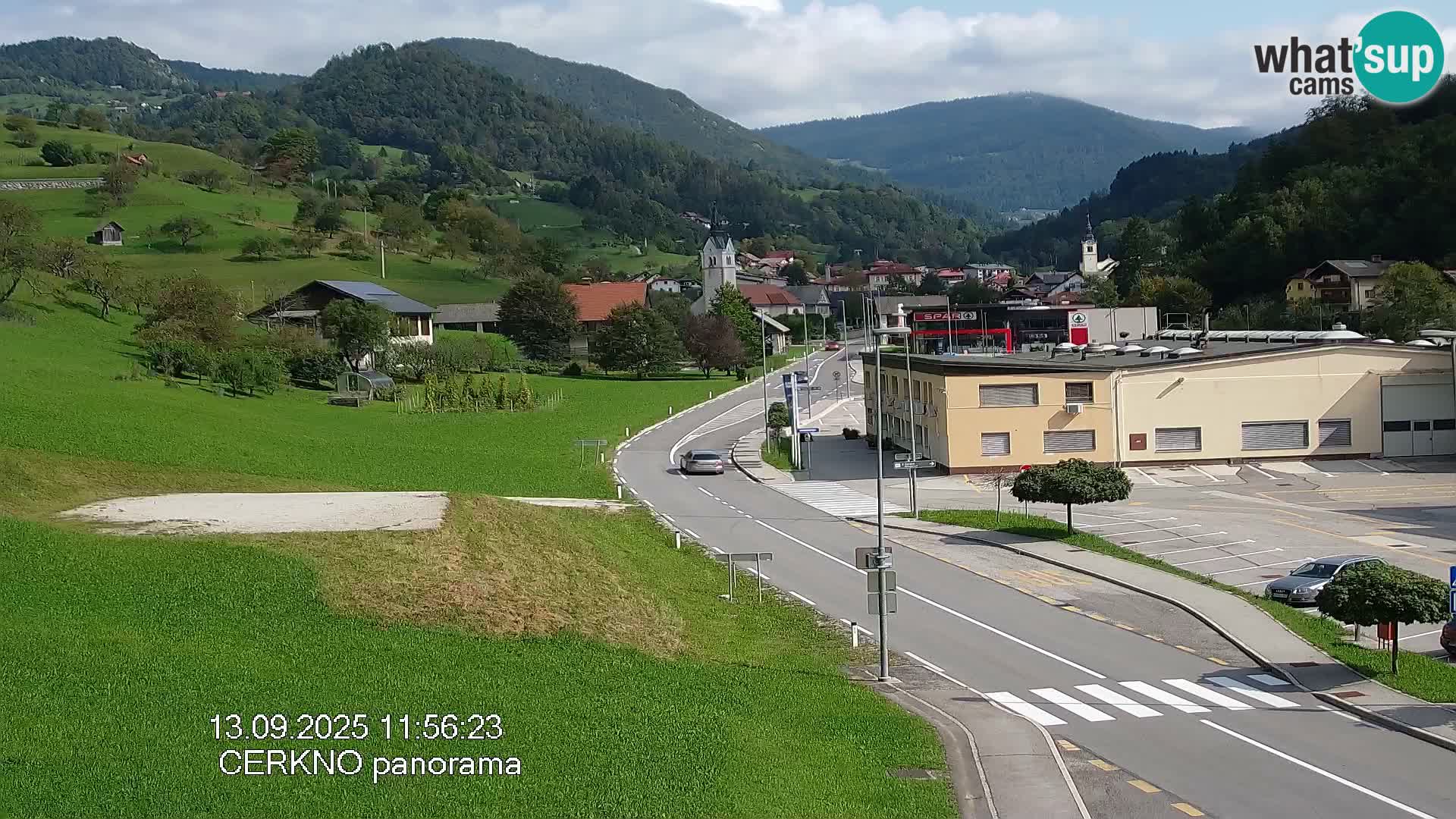 Webcam en direct – Entrée de la ville de Cerkno