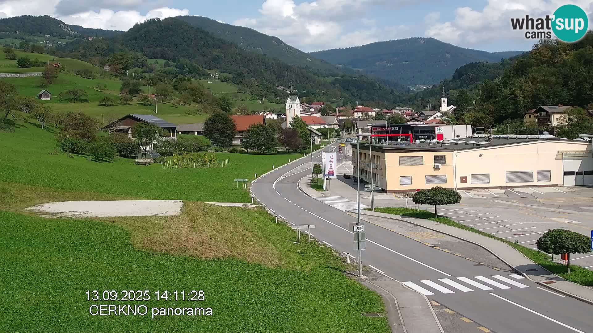 Webcam en direct – Entrée de la ville de Cerkno