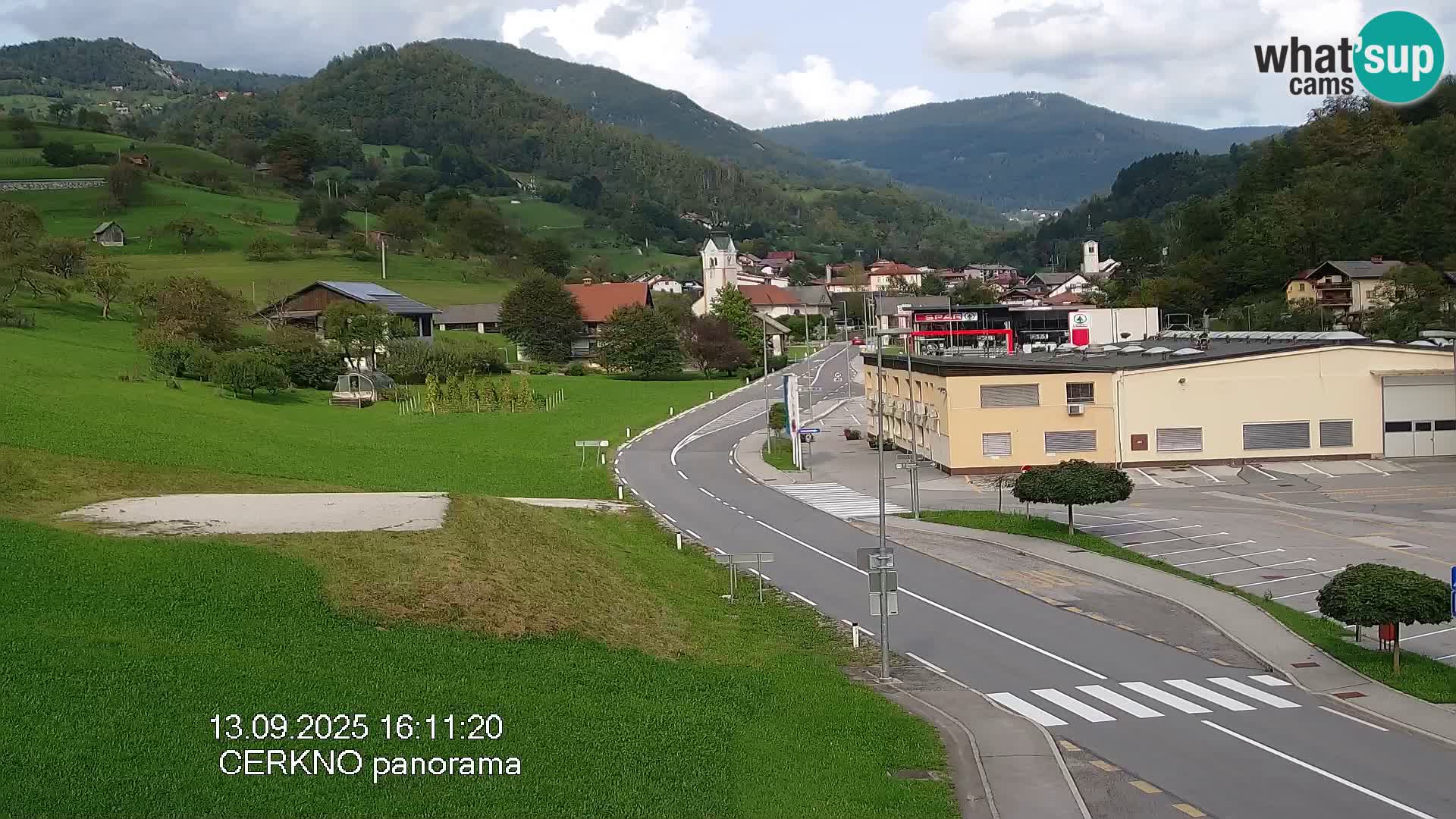 Webcam en direct – Entrée de la ville de Cerkno