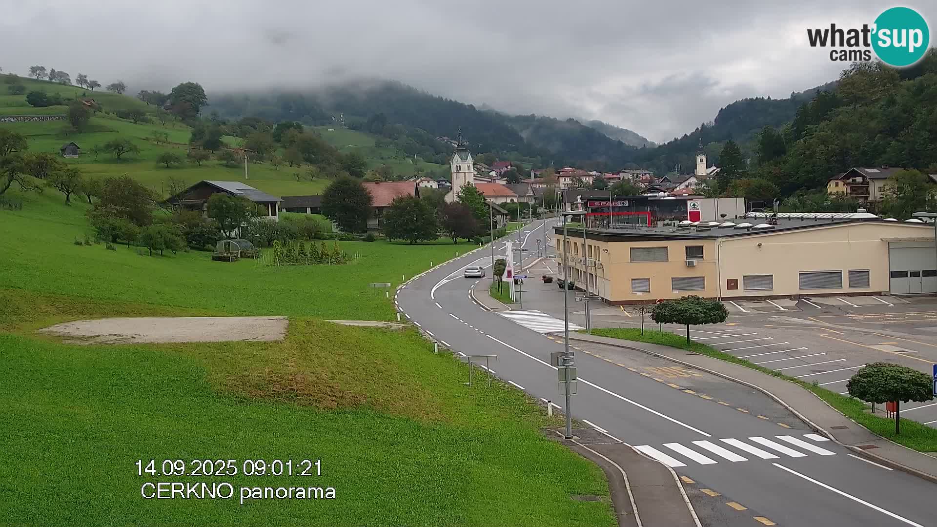 Webcam en direct – Entrée de la ville de Cerkno