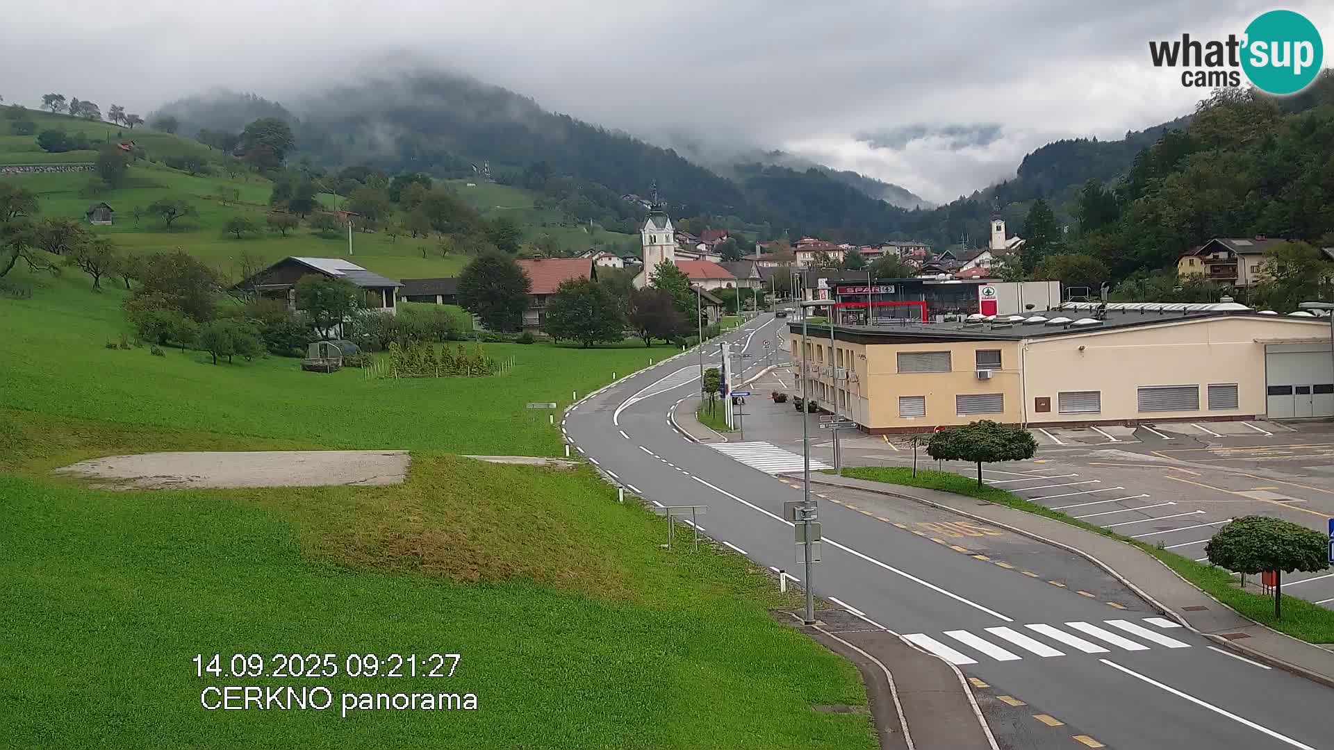 Webcam en direct – Entrée de la ville de Cerkno