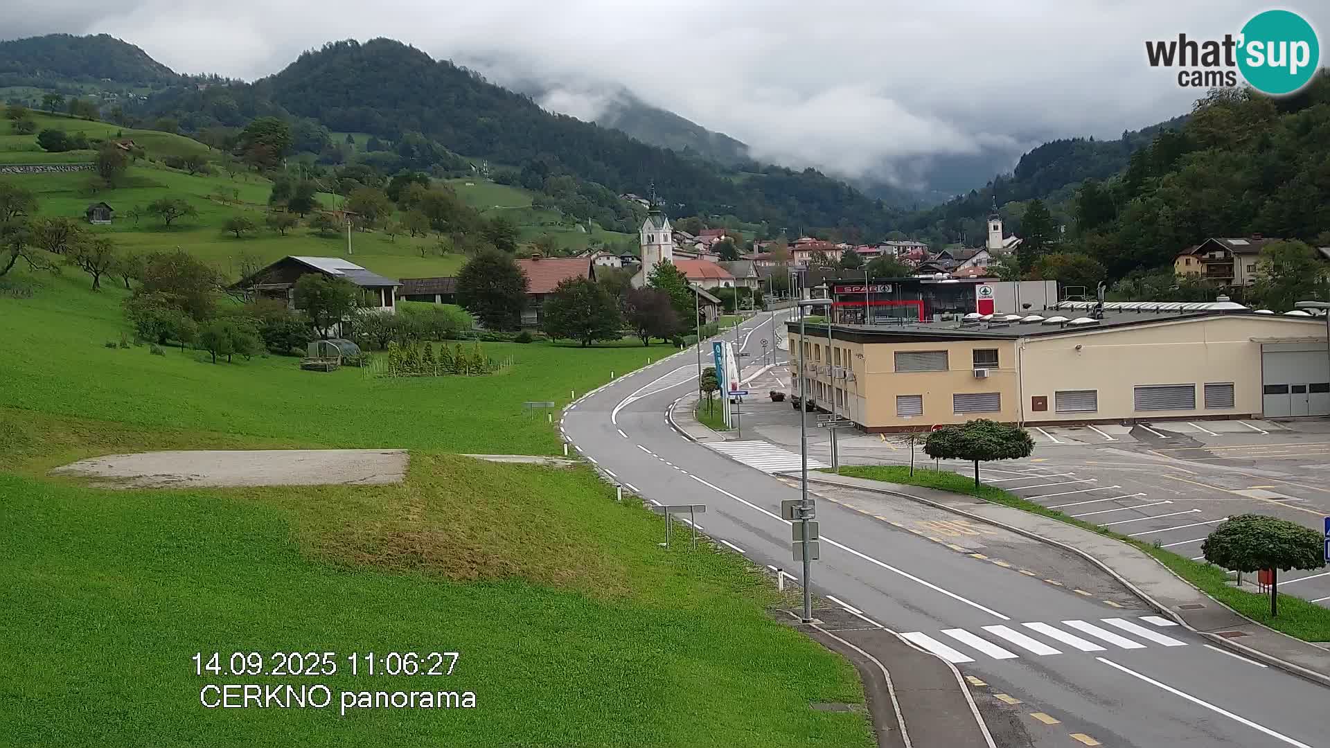 Webcam en direct – Entrée de la ville de Cerkno