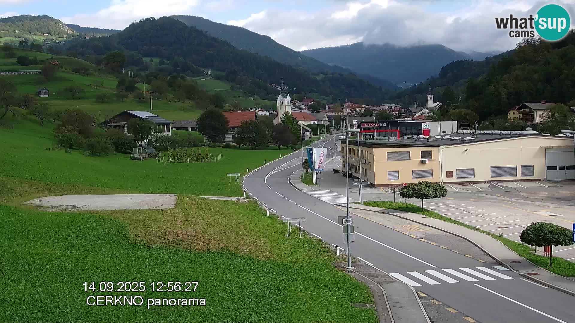 Webcam en direct – Entrée de la ville de Cerkno