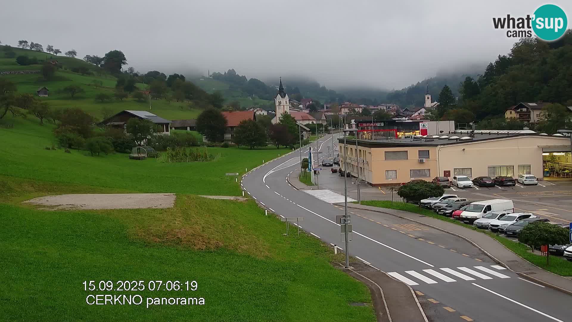 Webcam en direct – Entrée de la ville de Cerkno