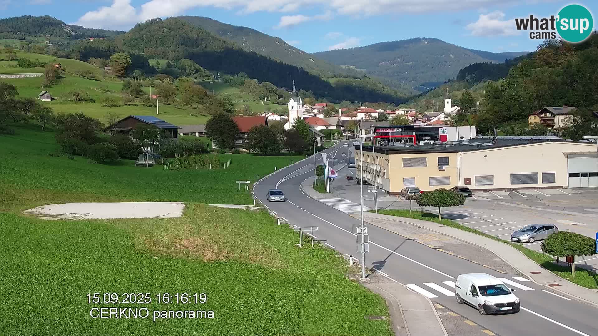Webcam en direct – Entrée de la ville de Cerkno
